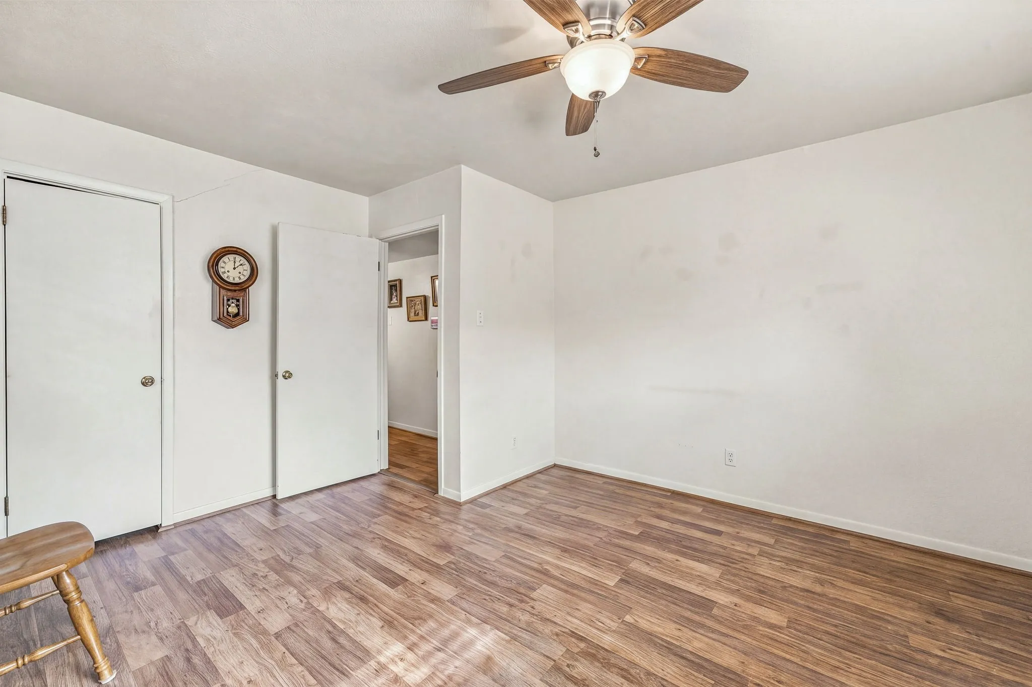 Single Family Residence For Sale in Erath County , 2190 N Woodland Street, Stephenville, Texas 76401, 3 Bedroom, 2 Bathroom, 2 Garage spaces, 1,870 Sqft, built in 1960, mls#21410336, Real Estate Agent in Stephenville, Homes For Sale in Erath county, Homes For Sale in Stephenville, Realtor in Stephenville Texas, Real Estate Brokerage Independent Realty Texas, Luminita Cordes Realtor