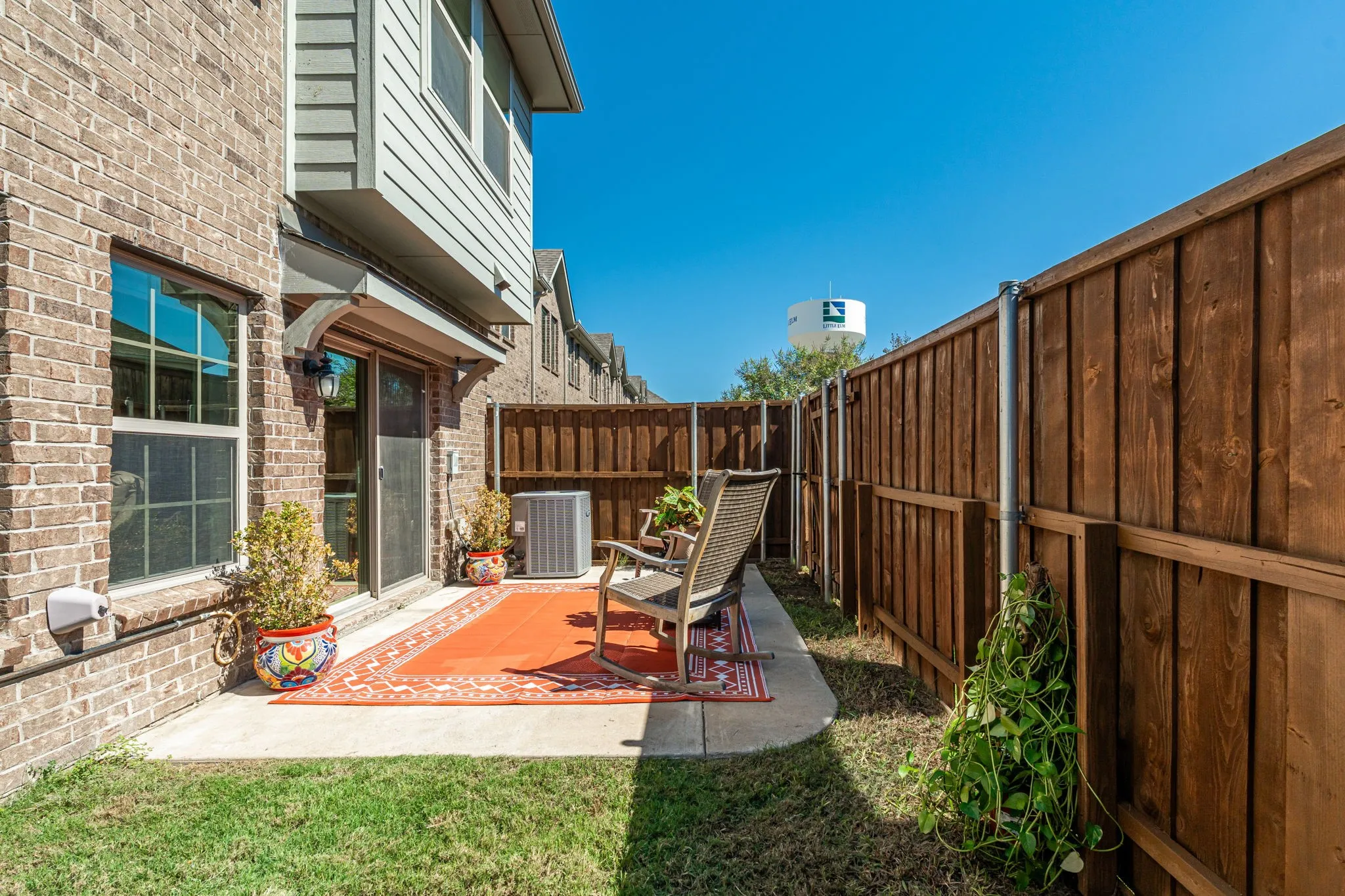 Townhouse For Sale in Denton County , 2700 Starburst Drive, Little Elm, Texas 75068, 3 Bedroom, 4 Bathroom, 2 Garage spaces, 1,844 Sqft, built in 2018, mls#21399353, Real Estate Agent in Little Elm, Homes For Sale in Denton county, Homes For Sale in Little Elm, Realtor in Little Elm Texas, Real Estate Brokerage Independent Realty Texas, Luminita Cordes Realtor