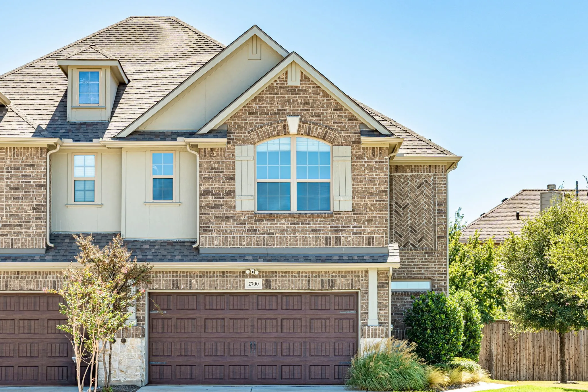 Townhouse For Sale in Denton County , 2700 Starburst Drive, Little Elm, Texas 75068, 3 Bedroom, 4 Bathroom, 2 Garage spaces, 1,844 Sqft, built in 2018, mls#21399353, Real Estate Agent in Little Elm, Homes For Sale in Denton county, Homes For Sale in Little Elm, Realtor in Little Elm Texas, Real Estate Brokerage Independent Realty Texas, Luminita Cordes Realtor