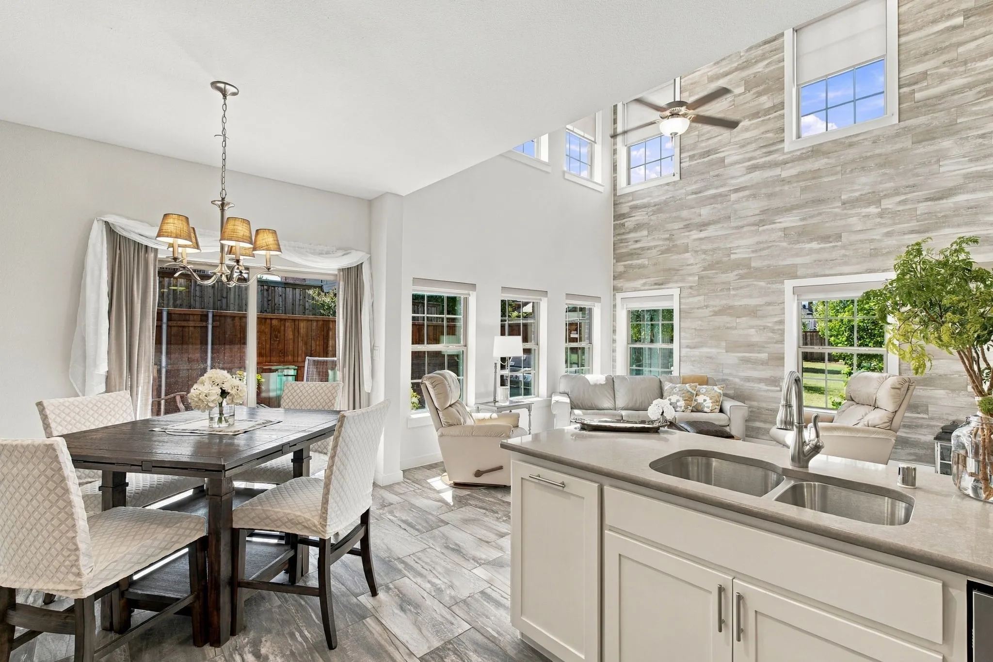 Townhouse For Sale in Denton County , 2700 Starburst Drive, Little Elm, Texas 75068, 3 Bedroom, 4 Bathroom, 2 Garage spaces, 1,844 Sqft, built in 2018, mls#21399353, Real Estate Agent in Little Elm, Homes For Sale in Denton county, Homes For Sale in Little Elm, Realtor in Little Elm Texas, Real Estate Brokerage Independent Realty Texas, Luminita Cordes Realtor
