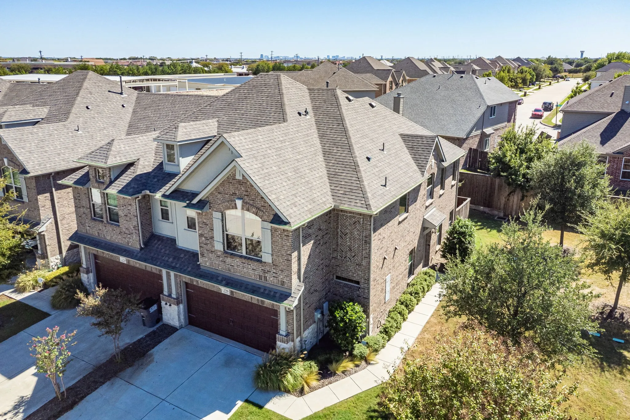 Townhouse For Sale in Denton County , 2700 Starburst Drive, Little Elm, Texas 75068, 3 Bedroom, 4 Bathroom, 2 Garage spaces, 1,844 Sqft, built in 2018, mls#21399353, Real Estate Agent in Little Elm, Homes For Sale in Denton county, Homes For Sale in Little Elm, Realtor in Little Elm Texas, Real Estate Brokerage Independent Realty Texas, Luminita Cordes Realtor