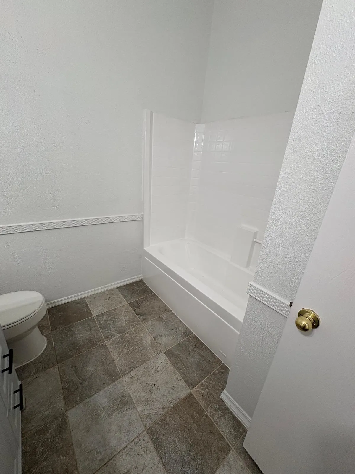Single Family Residence For Rent in Tarrant County , 6426 St Leonard Drive, Arlington, Texas 76001, 4 Bedroom, 2 Bathroom, 2 Garage spaces, 2,157 Sqft, built in 1998, mls#21410391, Real Estate Agent in Arlington, Homes For Rent in Tarrant county, Homes For Rent in Arlington, Realtor in Arlington Texas, Real Estate Brokerage Independent Realty Texas, Luminita Cordes Realtor