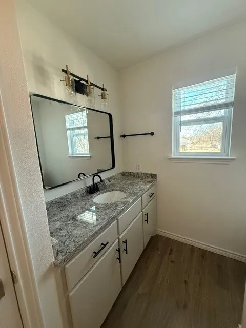 Apartment For Rent in Hood County , 1505 W Pearl Street 9, Granbury, Texas 76048, 2 Bedroom, 2 Bathroom, Garage spaces, 1,170 Sqft, built in 1977, mls#21410390, Real Estate Agent in Granbury, Homes For Rent in Hood county, Homes For Rent in Granbury, Realtor in Granbury Texas, Real Estate Brokerage Independent Realty Texas, Luminita Cordes Realtor