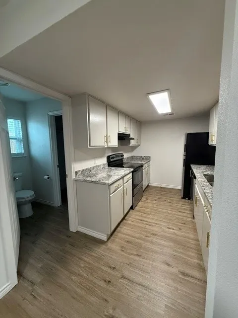 Apartment For Rent in Hood County , 1505 W Pearl Street 9, Granbury, Texas 76048, 2 Bedroom, 2 Bathroom, Garage spaces, 1,170 Sqft, built in 1977, mls#21410390, Real Estate Agent in Granbury, Homes For Rent in Hood county, Homes For Rent in Granbury, Realtor in Granbury Texas, Real Estate Brokerage Independent Realty Texas, Luminita Cordes Realtor