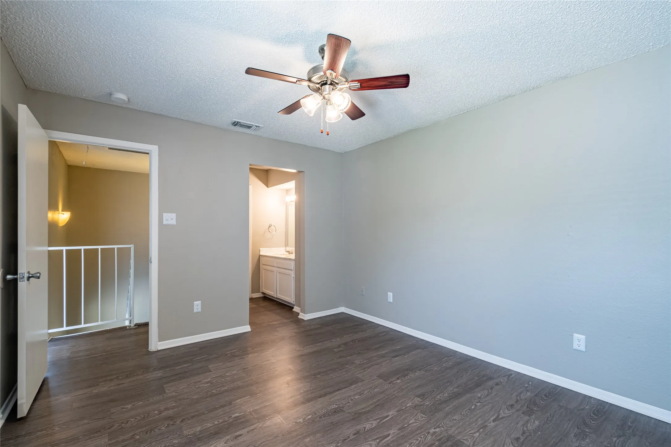 Quadruplex For Rent in Tarrant County , 808 Treadwell Court A, Hurst, Texas 76053, 2 Bedroom, 3 Bathroom, Garage spaces, 1,056 Sqft, built in 1985, mls#21410399, Real Estate Agent in Hurst, Homes For Rent in Tarrant county, Homes For Rent in Hurst, Realtor in Hurst Texas, Real Estate Brokerage Independent Realty Texas, Luminita Cordes Realtor