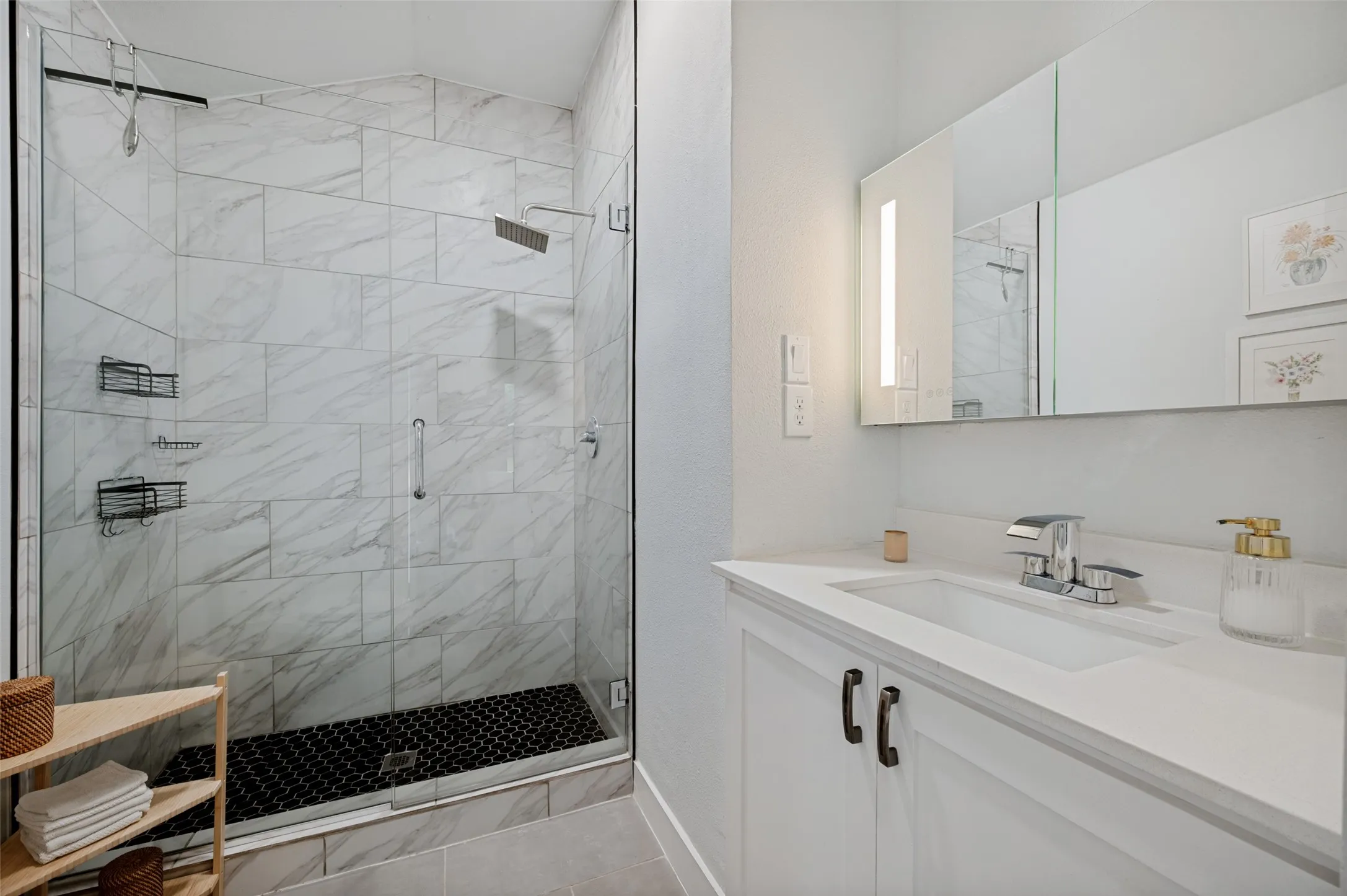 Main Residence | Updated Ensuite Bath