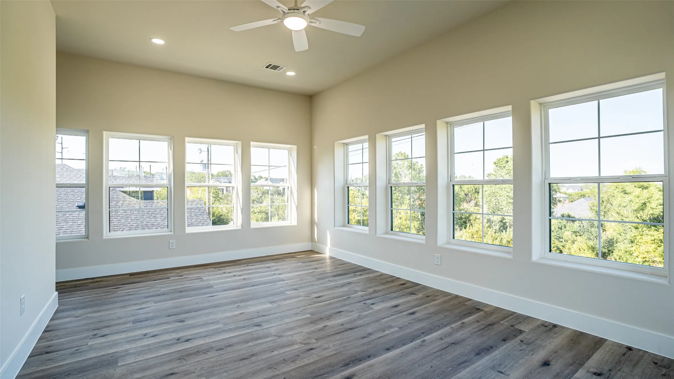 Single Family Residence For Sale in Hood County , 5426 Van Horn Drive, Granbury, Texas 76048, 4 Bedroom, 4 Bathroom, 2 Garage spaces, 2,359 Sqft, built in 2025, mls#21410413, Real Estate Agent in Granbury, Homes For Sale in Hood county, Homes For Sale in Granbury, Realtor in Granbury Texas, Real Estate Brokerage Independent Realty Texas, Luminita Cordes Realtor