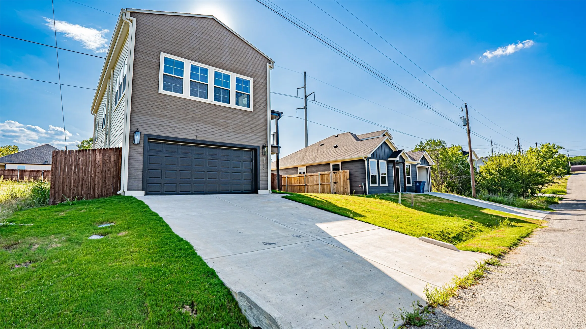 Single Family Residence For Sale in Hood County , 5426 Van Horn Drive, Granbury, Texas 76048, 4 Bedroom, 4 Bathroom, 2 Garage spaces, 2,359 Sqft, built in 2025, mls#21410413, Real Estate Agent in Granbury, Homes For Sale in Hood county, Homes For Sale in Granbury, Realtor in Granbury Texas, Real Estate Brokerage Independent Realty Texas, Luminita Cordes Realtor