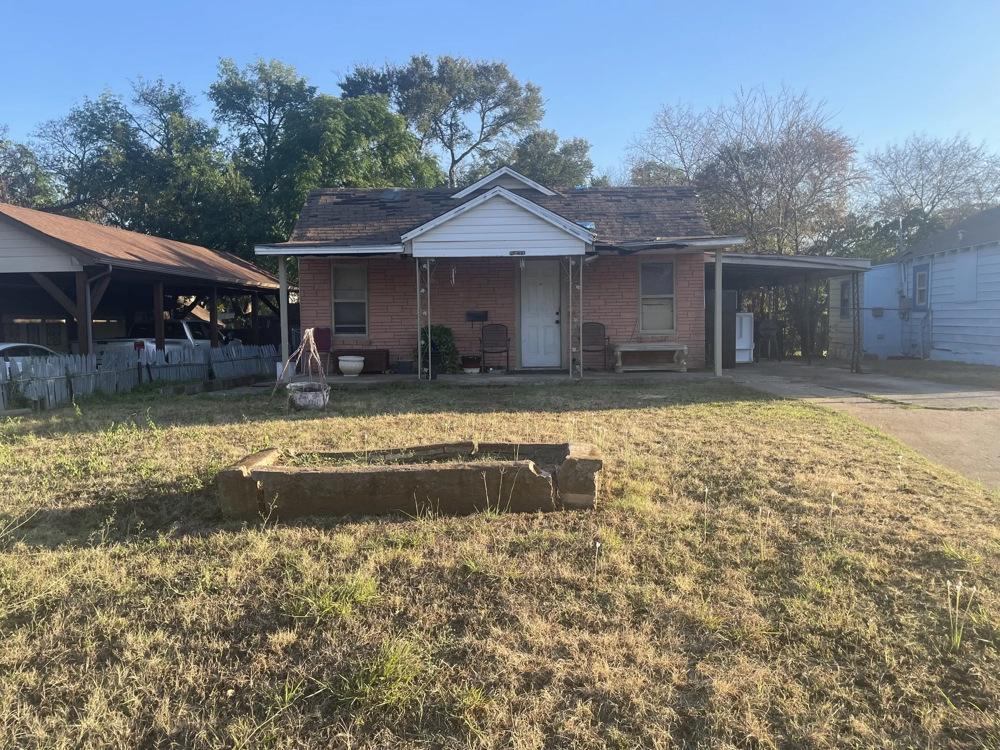 Single Family Residence For Sale