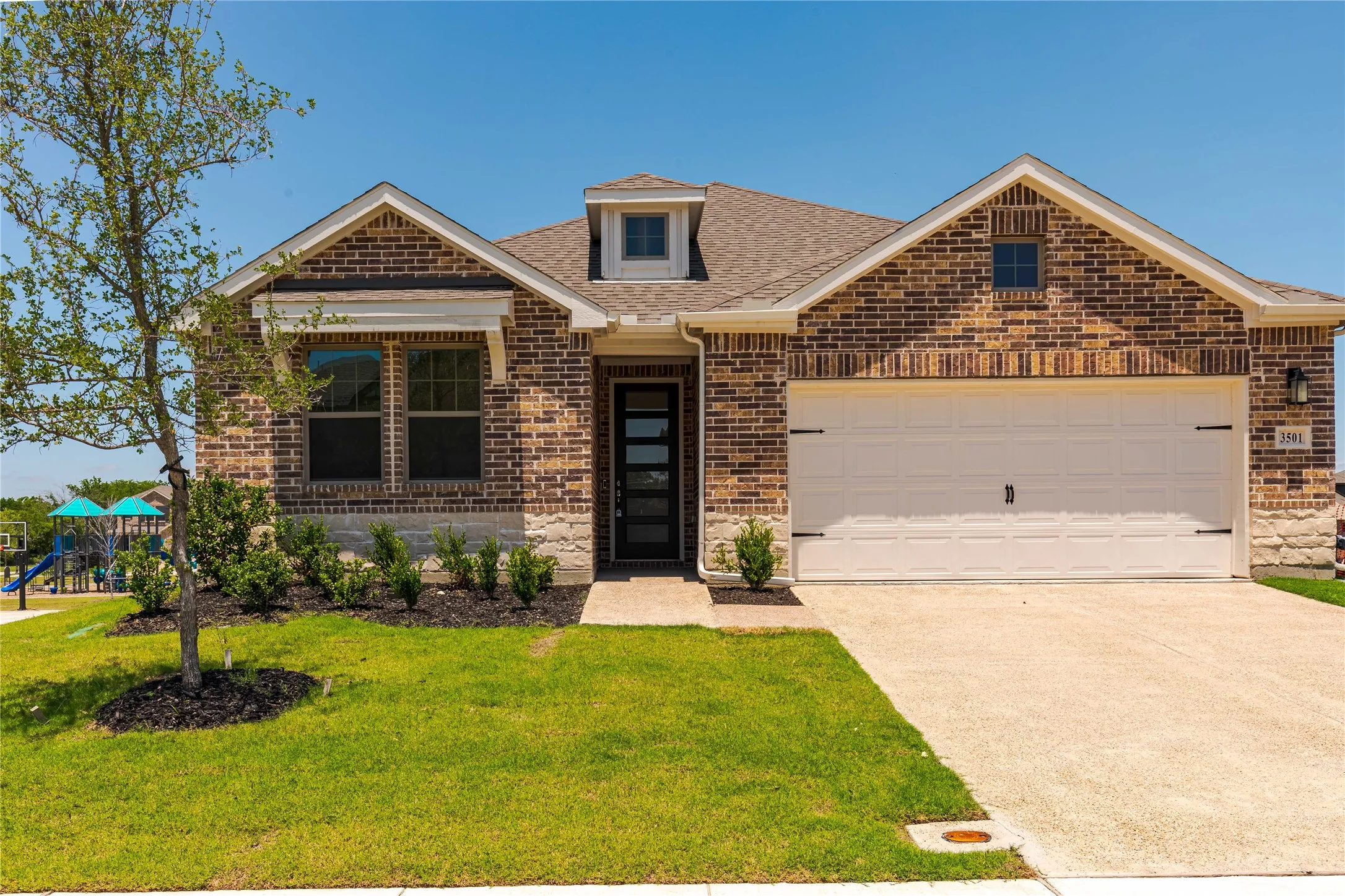 Single Family Residence For Rent in Collin County , 3501 Prickly Pear Path, Melissa, Texas 75454, 4 Bedroom, 3 Bathroom, 2 Garage spaces, 2,252 Sqft, built in 2024, mls#21409057, Real Estate Agent in Melissa, Homes For Rent in Collin county, Homes For Rent in Melissa, Realtor in Melissa Texas, Real Estate Brokerage Independent Realty Texas, Luminita Cordes Realtor