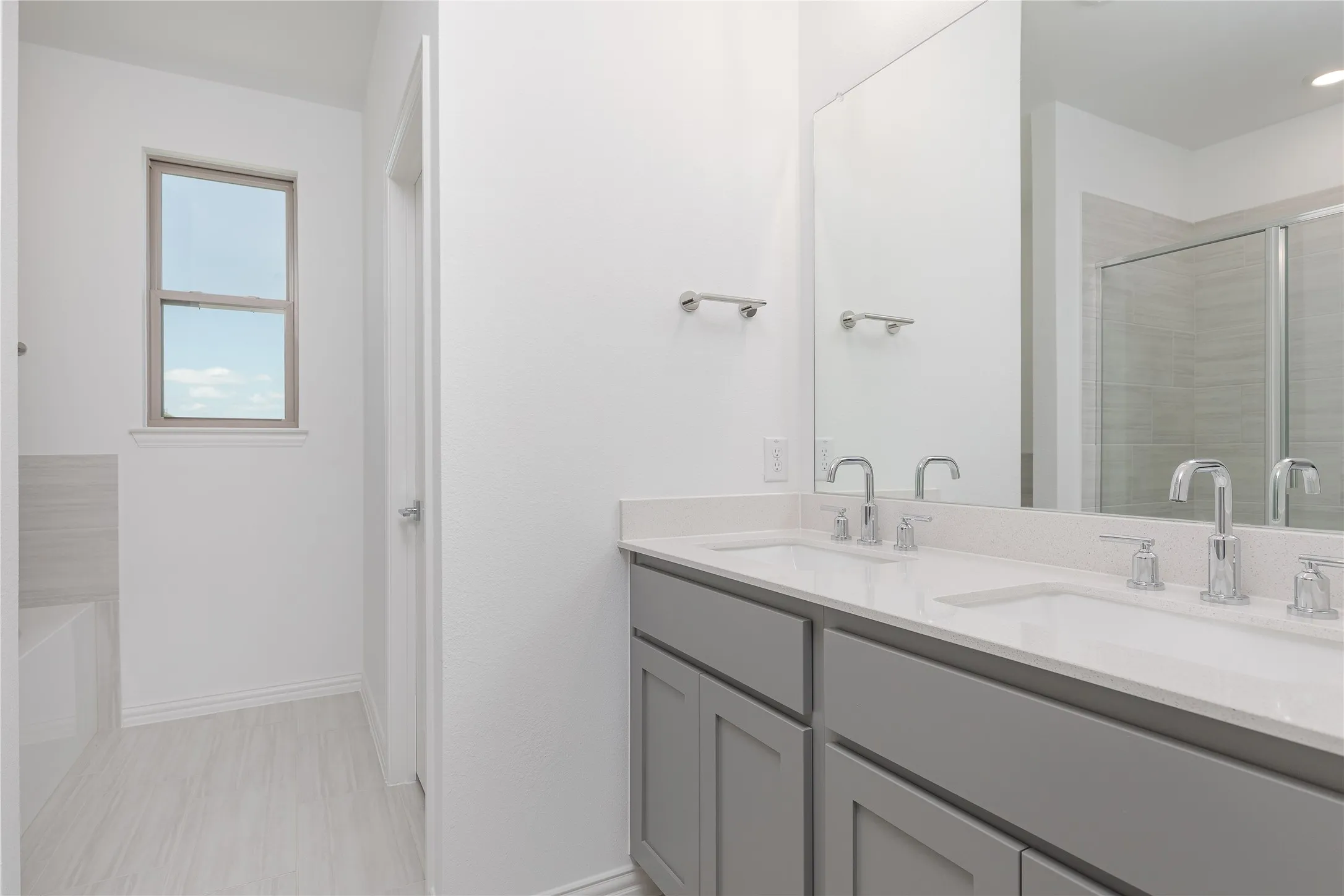 Single Family Residence For Rent in Collin County , 3501 Prickly Pear Path, Melissa, Texas 75454, 4 Bedroom, 3 Bathroom, 2 Garage spaces, 2,252 Sqft, built in 2024, mls#21409057, Real Estate Agent in Melissa, Homes For Rent in Collin county, Homes For Rent in Melissa, Realtor in Melissa Texas, Real Estate Brokerage Independent Realty Texas, Luminita Cordes Realtor