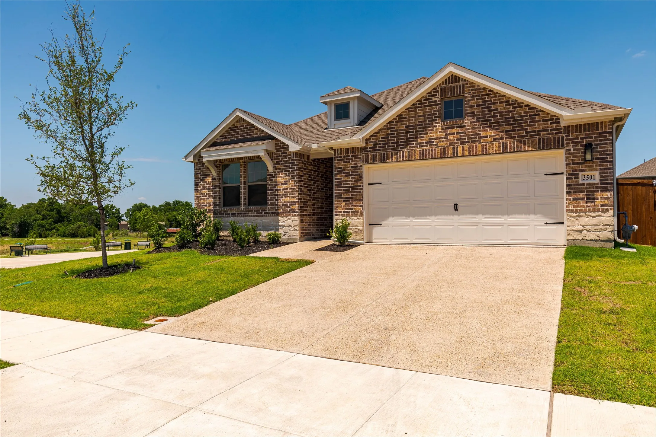 Single Family Residence For Rent in Collin County , 3501 Prickly Pear Path, Melissa, Texas 75454, 4 Bedroom, 3 Bathroom, 2 Garage spaces, 2,252 Sqft, built in 2024, mls#21409057, Real Estate Agent in Melissa, Homes For Rent in Collin county, Homes For Rent in Melissa, Realtor in Melissa Texas, Real Estate Brokerage Independent Realty Texas, Luminita Cordes Realtor