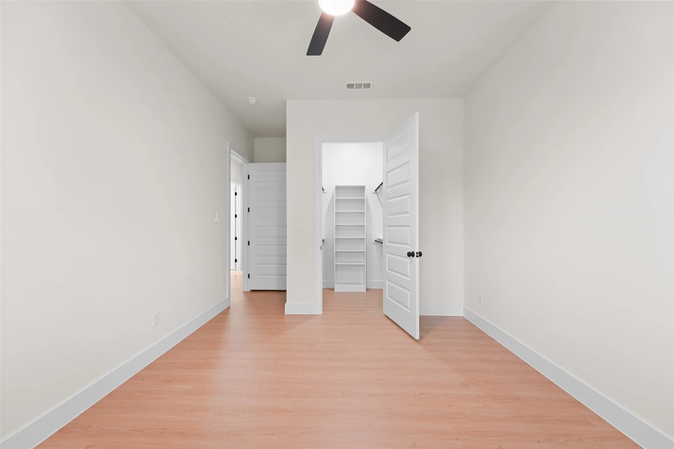 Single Family Residence For Sale in Kaufman County , 1002 Devonshire Drive N, Forney, Texas 75126, 4 Bedroom, 5 Bathroom, 3 Garage spaces, 3,450 Sqft, built in 2026, mls#21407903, Real Estate Agent in Forney, Homes For Sale in Kaufman county, Homes For Sale in Forney, Realtor in Forney Texas, Real Estate Brokerage Independent Realty Texas, Luminita Cordes Realtor