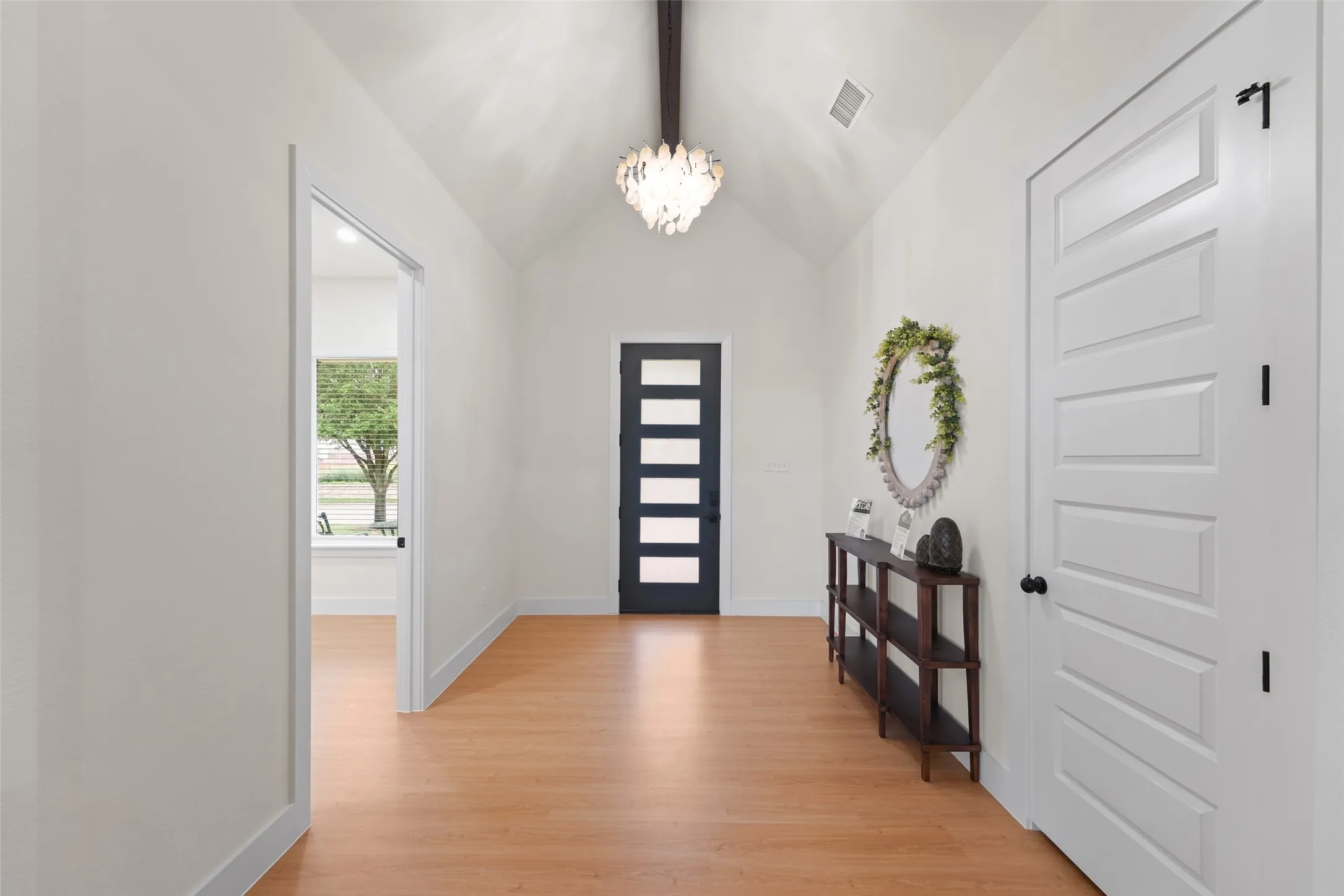 Single Family Residence For Sale in Kaufman County , 1002 Devonshire Drive N, Forney, Texas 75126, 4 Bedroom, 5 Bathroom, 3 Garage spaces, 3,450 Sqft, built in 2026, mls#21407903, Real Estate Agent in Forney, Homes For Sale in Kaufman county, Homes For Sale in Forney, Realtor in Forney Texas, Real Estate Brokerage Independent Realty Texas, Luminita Cordes Realtor