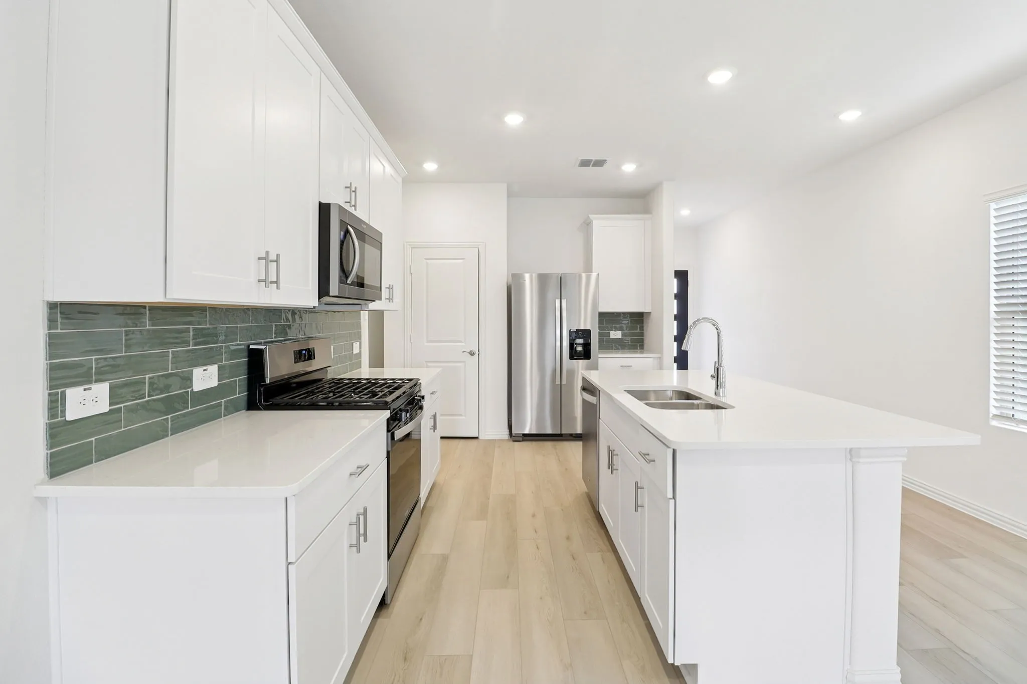 Photo is not of the actual home, but is an inspirational photo of builder’s model home and may depict options, furnishings, and/or decorator features that are not included.