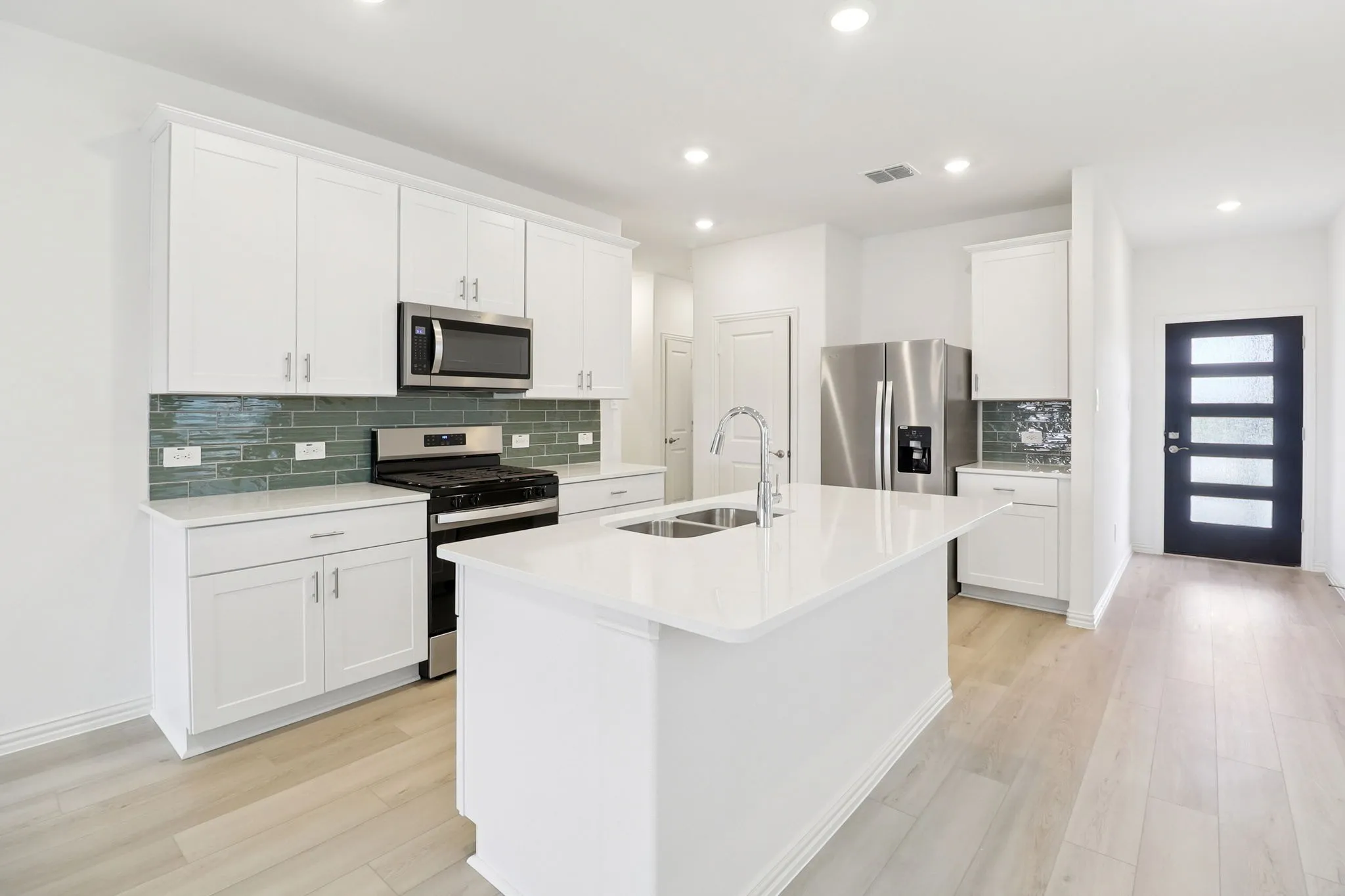 Photo is not of the actual home, but is an inspirational photo of builder’s model home and may depict options, furnishings, and/or decorator features that are not included.