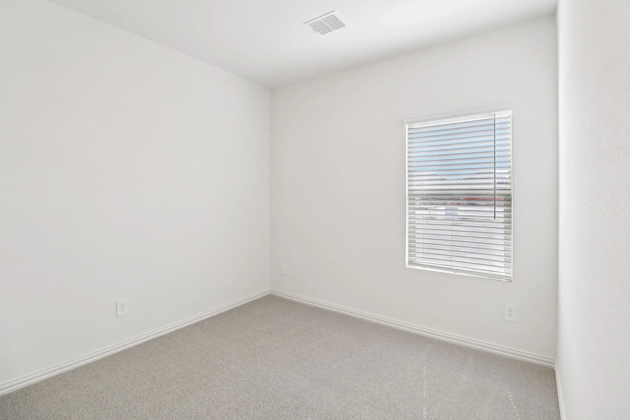 Photo is not of the actual home, but is an inspirational photo of builder’s model home and may depict options, furnishings, and/or decorator features that are not included.