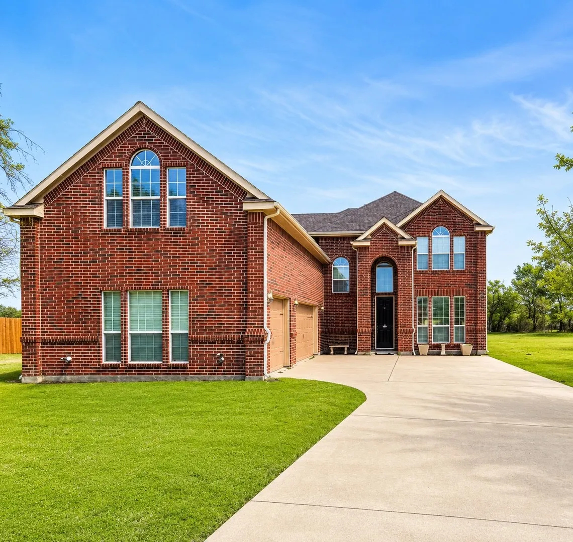 Single Family Residence For Rent