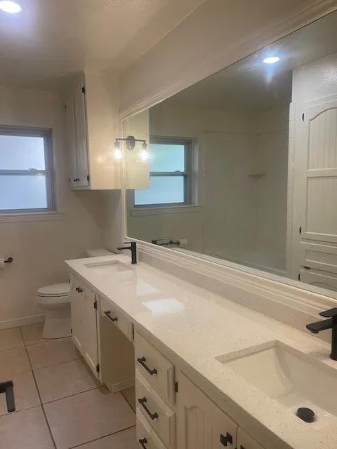 Single Family Residence For Rent in Hood County , 315 S Baker Street, Granbury, Texas 76048, 3 Bedroom, 2 Bathroom, 2 Garage spaces, 2,392 Sqft, built in 1978, mls#21410452, Real Estate Agent in Granbury, Homes For Rent in Hood county, Homes For Rent in Granbury, Realtor in Granbury Texas, Real Estate Brokerage Independent Realty Texas, Luminita Cordes Realtor