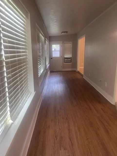 Single Family Residence For Rent in Hood County , 315 S Baker Street, Granbury, Texas 76048, 3 Bedroom, 2 Bathroom, 2 Garage spaces, 2,392 Sqft, built in 1978, mls#21410452, Real Estate Agent in Granbury, Homes For Rent in Hood county, Homes For Rent in Granbury, Realtor in Granbury Texas, Real Estate Brokerage Independent Realty Texas, Luminita Cordes Realtor