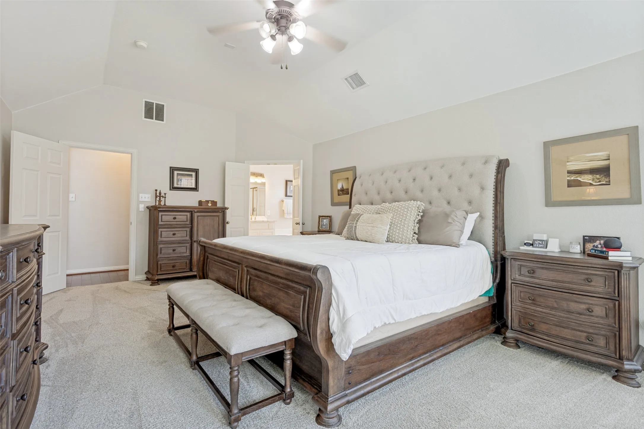 Single Family Residence For Rent in Dallas County , 6119 Laurel Crest Lane, Sachse, Texas 75048, 4 Bedroom, 2 Bathroom, 2 Garage spaces, 2,294 Sqft, built in 2003, mls#21410464, Real Estate Agent in Sachse, Homes For Rent in Dallas county, Homes For Rent in Sachse, Realtor in Sachse Texas, Real Estate Brokerage Independent Realty Texas, Luminita Cordes Realtor