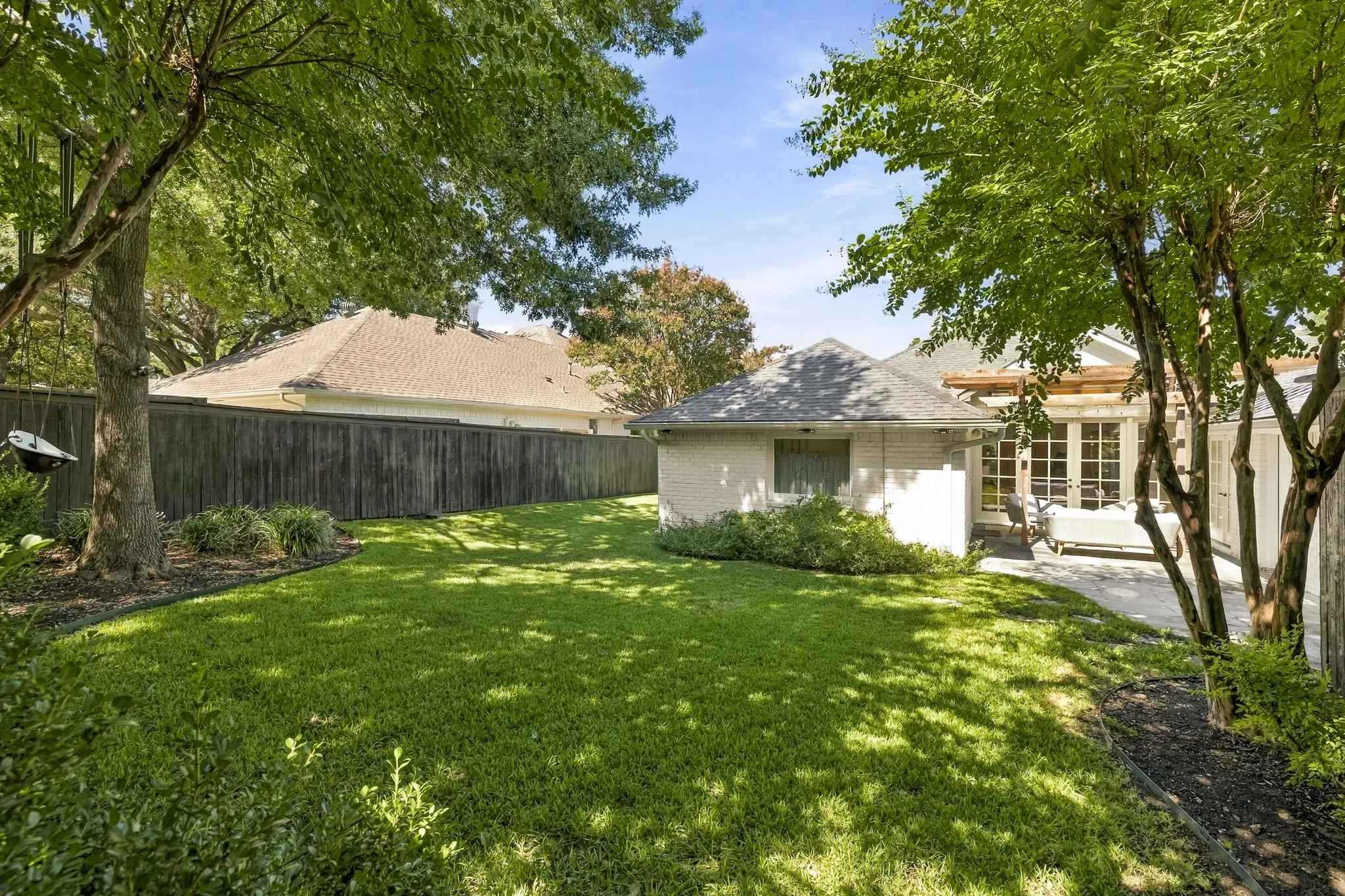 Single Family Residence For Sale in Dallas County , 6438 Mccommas Boulevard, Dallas, Texas 75214, 3 Bedroom, 3 Bathroom, 2 Garage spaces, 2,370 Sqft, built in 1977, mls#21398503, Real Estate Agent in Dallas, Homes For Sale in Dallas county, Homes For Sale in Dallas, Realtor in Dallas Texas, Real Estate Brokerage Independent Realty Texas, Luminita Cordes Realtor