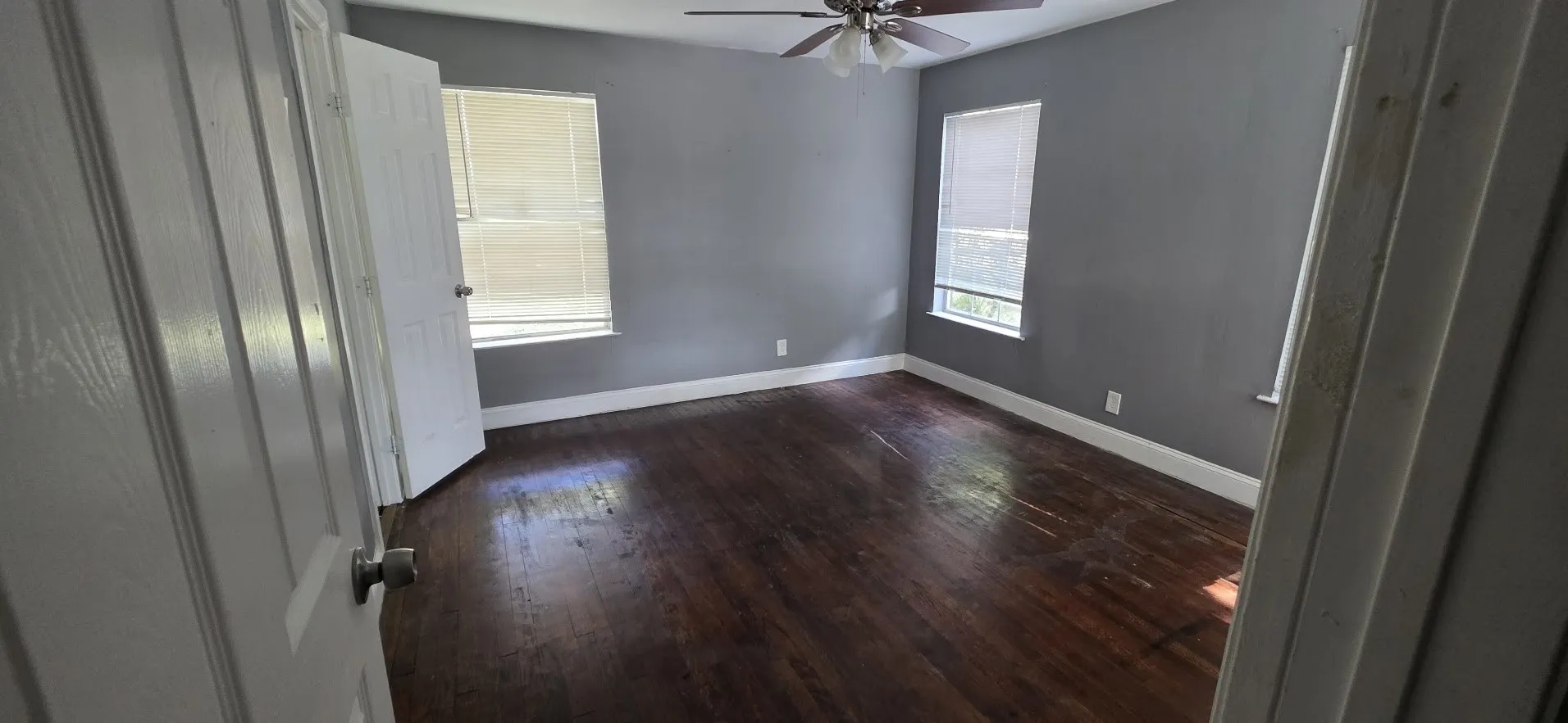 Single Family Residence For Sale in Dallas County , 7610 Mohawk Drive, Dallas, Texas 75235, 3 Bedroom, 2 Bathroom, Garage spaces, 1,306 Sqft, built in 1940, mls#21409599, Real Estate Agent in Dallas, Homes For Sale in Dallas county, Homes For Sale in Dallas, Realtor in Dallas Texas, Real Estate Brokerage Independent Realty Texas, Luminita Cordes Realtor