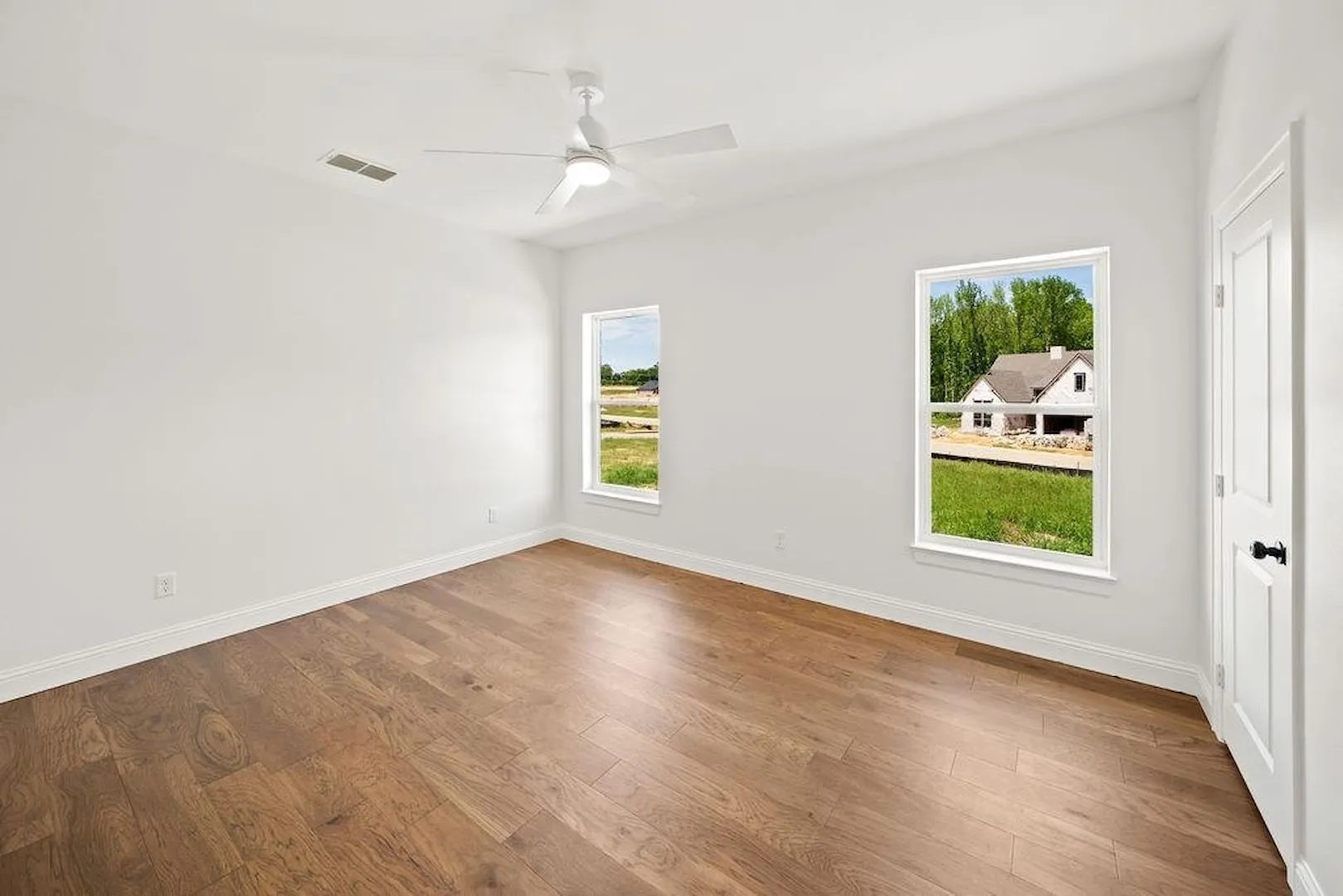 Single Family Residence For Sale in Smith County , 15073 Tilley Springs Cove, Tyler, Texas 75703, 4 Bedroom, 3 Bathroom, 2 Garage spaces, 2,430 Sqft, built in 2026, mls#21409391, Real Estate Agent in Tyler, Homes For Sale in Smith county, Homes For Sale in Tyler, Realtor in Tyler Texas, Real Estate Brokerage Independent Realty Texas, Luminita Cordes Realtor