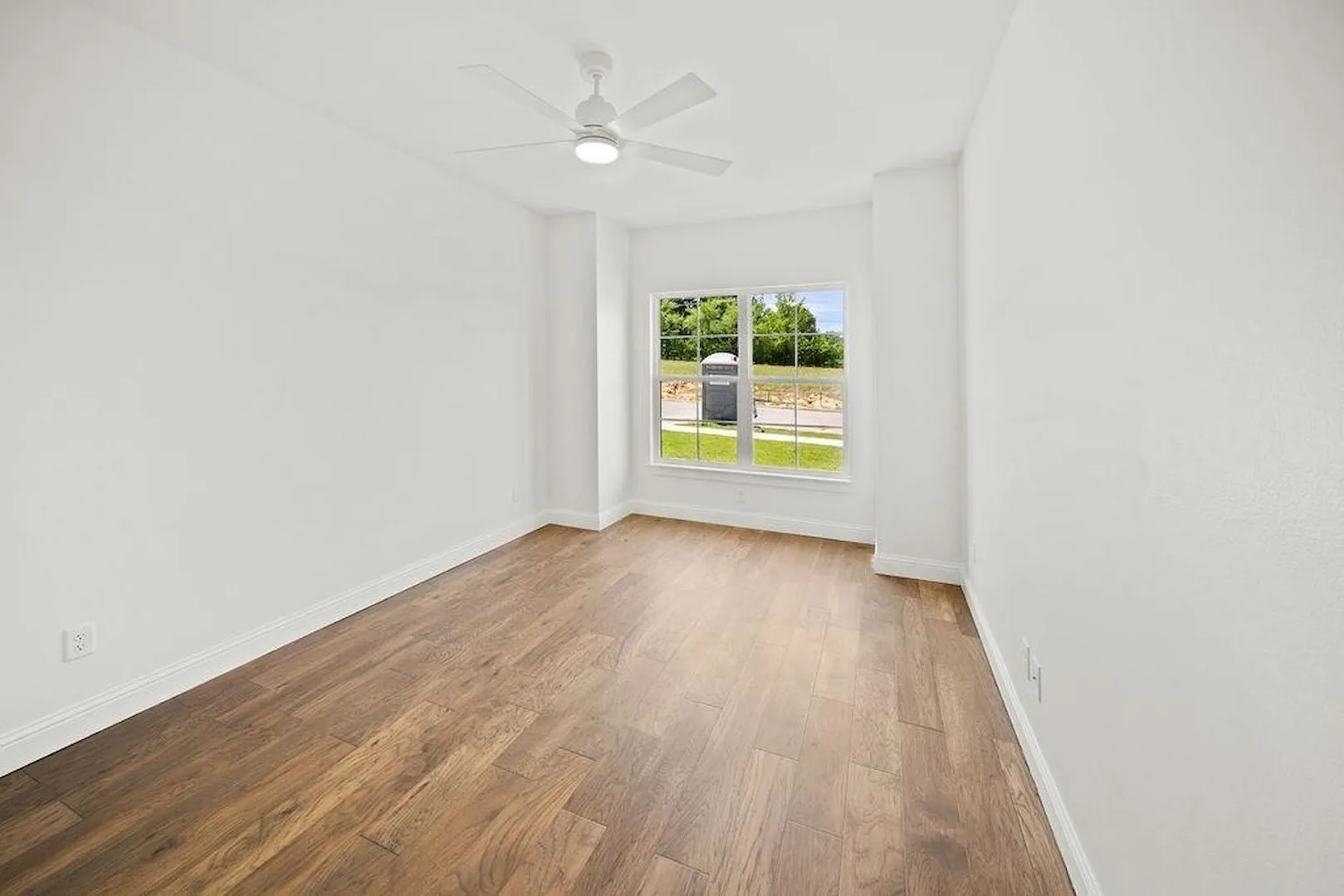 Single Family Residence For Sale in Smith County , 15073 Tilley Springs Cove, Tyler, Texas 75703, 4 Bedroom, 3 Bathroom, 2 Garage spaces, 2,430 Sqft, built in 2026, mls#21409391, Real Estate Agent in Tyler, Homes For Sale in Smith county, Homes For Sale in Tyler, Realtor in Tyler Texas, Real Estate Brokerage Independent Realty Texas, Luminita Cordes Realtor