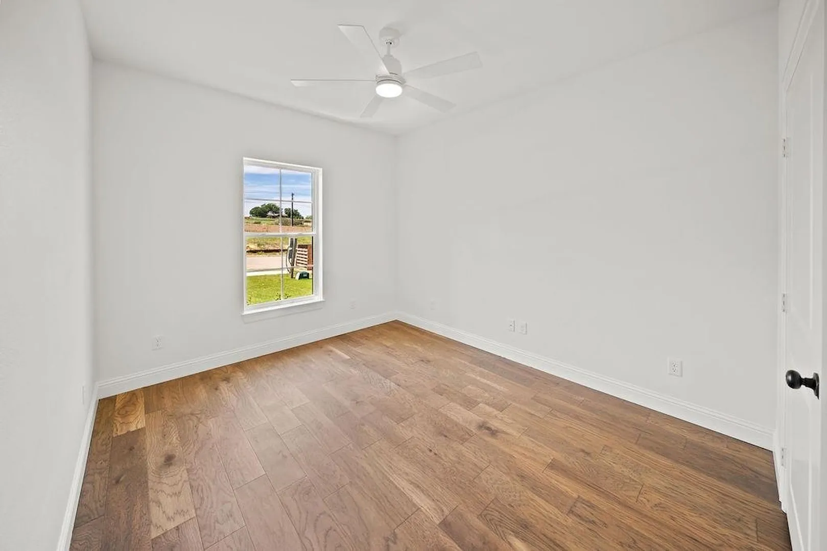 Single Family Residence For Sale in Smith County , 15073 Tilley Springs Cove, Tyler, Texas 75703, 4 Bedroom, 3 Bathroom, 2 Garage spaces, 2,430 Sqft, built in 2026, mls#21409391, Real Estate Agent in Tyler, Homes For Sale in Smith county, Homes For Sale in Tyler, Realtor in Tyler Texas, Real Estate Brokerage Independent Realty Texas, Luminita Cordes Realtor