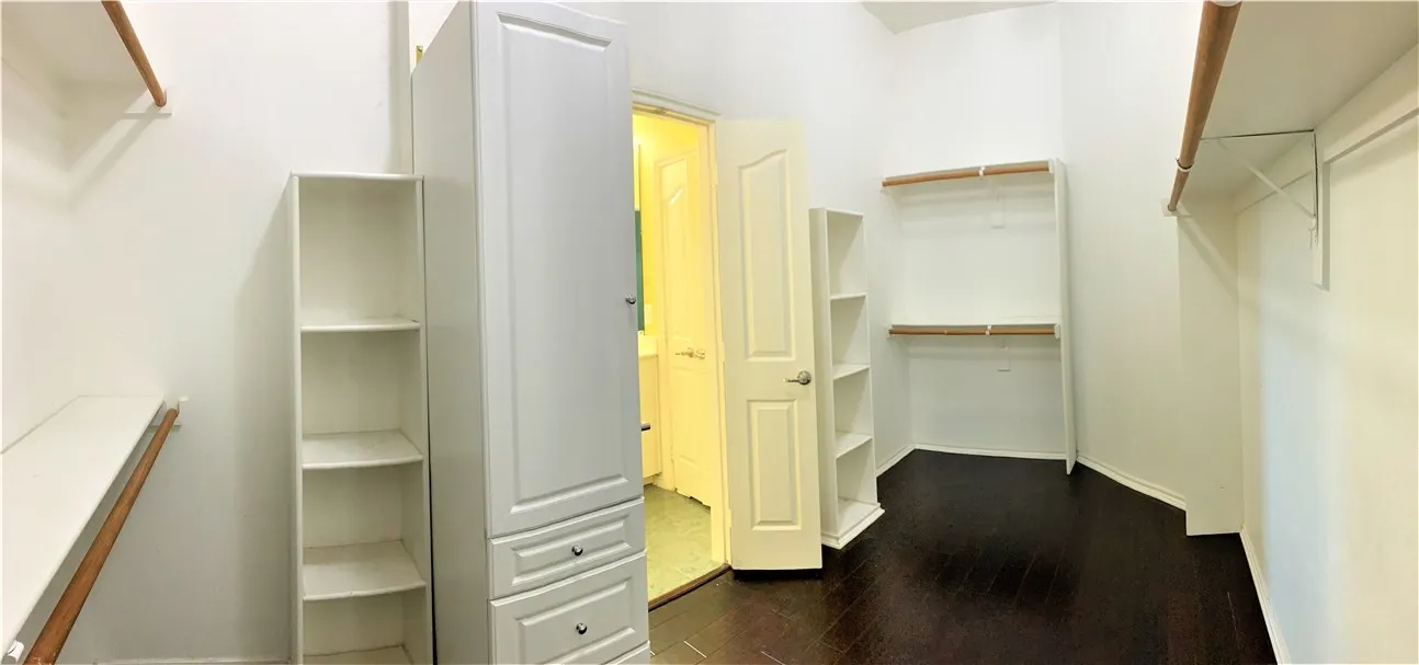 Single Family Residence For Rent in Tarrant County , 2808 Fossil Run Boulevard, Fort Worth, Texas 76131, 4 Bedroom, 2 Bathroom, 2 Garage spaces, 2,404 Sqft, built in 2003, mls#21410481, Real Estate Agent in Fort Worth, Homes For Rent in Tarrant county, Homes For Rent in Fort Worth, Realtor in Fort Worth Texas, Real Estate Brokerage Independent Realty Texas, Luminita Cordes Realtor