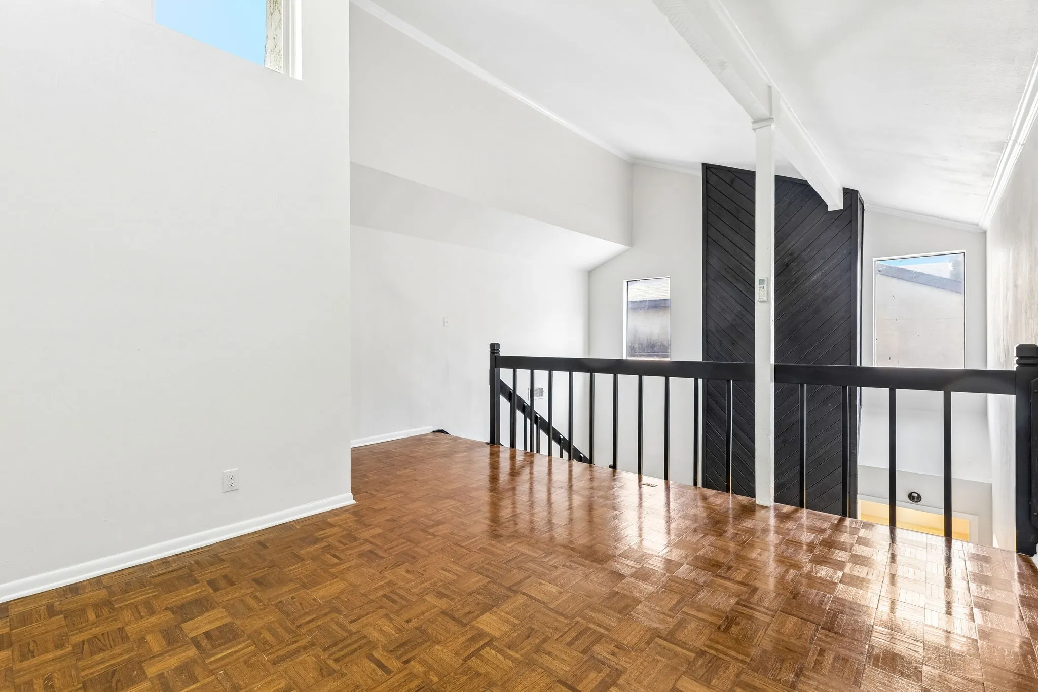 Townhouse For Rent in Dallas County , 9631 Baseline Drive, Dallas, Texas 75243, 2 Bedroom, 2 Bathroom, 2 Garage spaces, 1,406 Sqft, built in 1977, mls#21408960, Real Estate Agent in Dallas, Homes For Rent in Dallas county, Homes For Rent in Dallas, Realtor in Dallas Texas, Real Estate Brokerage Independent Realty Texas, Luminita Cordes Realtor