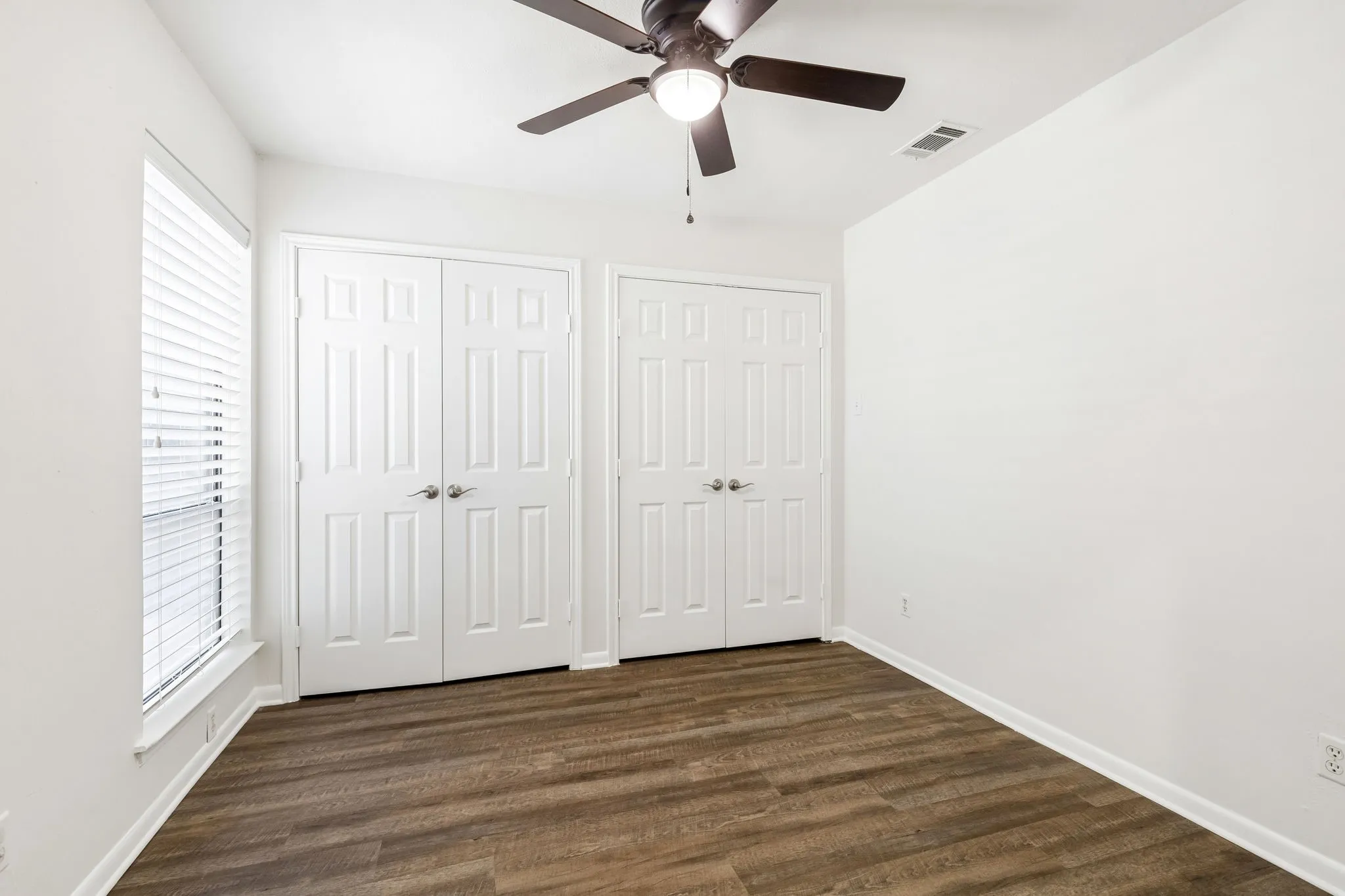 Townhouse For Rent in Dallas County , 9631 Baseline Drive, Dallas, Texas 75243, 2 Bedroom, 2 Bathroom, 2 Garage spaces, 1,406 Sqft, built in 1977, mls#21408960, Real Estate Agent in Dallas, Homes For Rent in Dallas county, Homes For Rent in Dallas, Realtor in Dallas Texas, Real Estate Brokerage Independent Realty Texas, Luminita Cordes Realtor