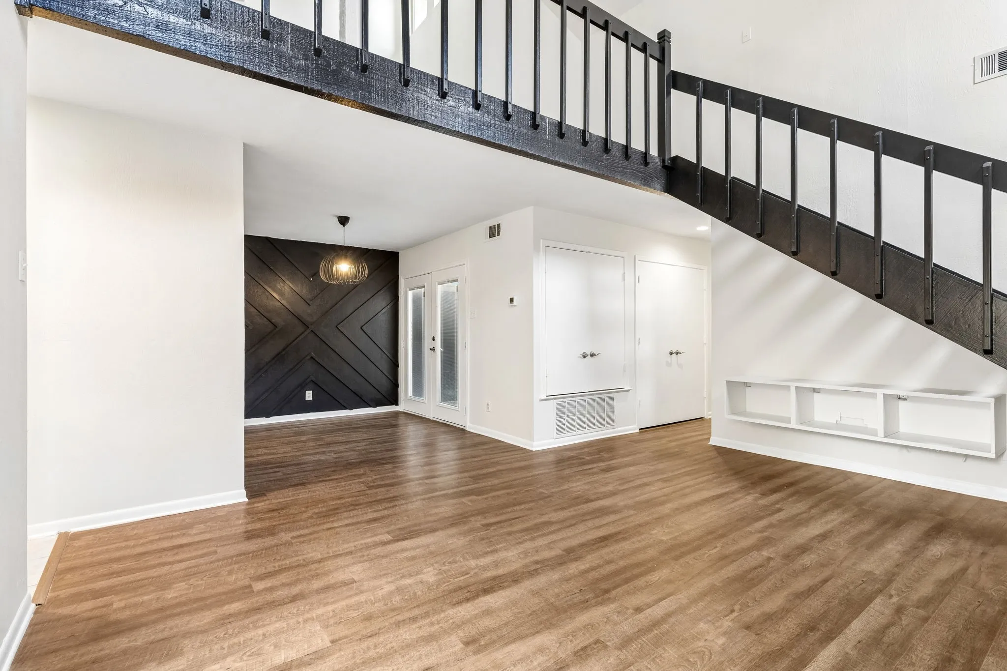 Townhouse For Rent in Dallas County , 9631 Baseline Drive, Dallas, Texas 75243, 2 Bedroom, 2 Bathroom, 2 Garage spaces, 1,406 Sqft, built in 1977, mls#21408960, Real Estate Agent in Dallas, Homes For Rent in Dallas county, Homes For Rent in Dallas, Realtor in Dallas Texas, Real Estate Brokerage Independent Realty Texas, Luminita Cordes Realtor