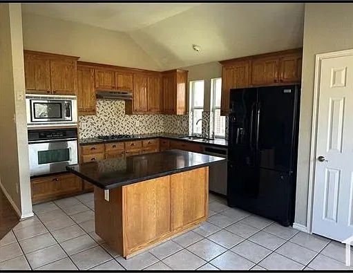Single Family Residence For Rent in Tarrant County , 4400 Southbend Drive, Fort Worth, Texas 76123, 5 Bedroom, 2 Bathroom, 2 Garage spaces, 1,901 Sqft, built in 2005, mls#21410490, Real Estate Agent in Fort Worth, Homes For Rent in Tarrant county, Homes For Rent in Fort Worth, Realtor in Fort Worth Texas, Real Estate Brokerage Independent Realty Texas, Luminita Cordes Realtor