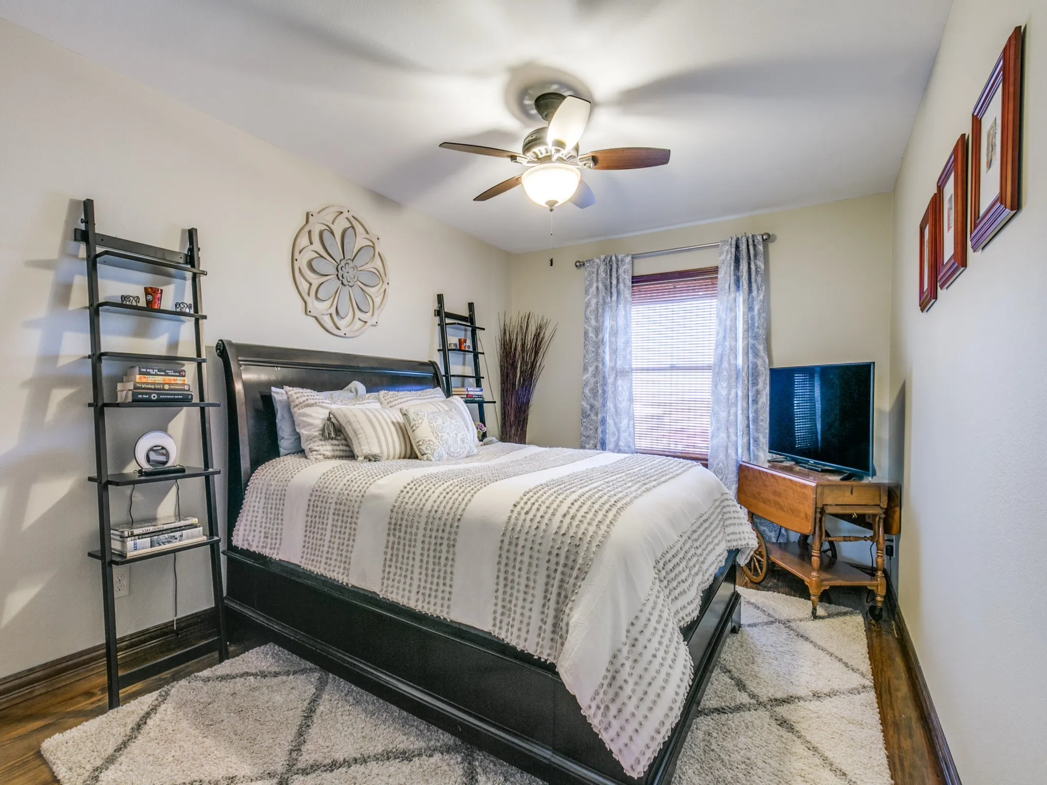 Single Family Residence For Sale in Rockwall County , 1930 W Fm 550, Mclendon Chisholm, Texas 75032, 4 Bedroom, 3 Bathroom, Garage spaces, 2,808 Sqft, built in 1987, mls#21410367, Real Estate Agent in Mclendon Chisholm, Homes For Sale in Rockwall county, Homes For Sale in Mclendon Chisholm, Realtor in Mclendon Chisholm Texas, Real Estate Brokerage Independent Realty Texas, Luminita Cordes Realtor