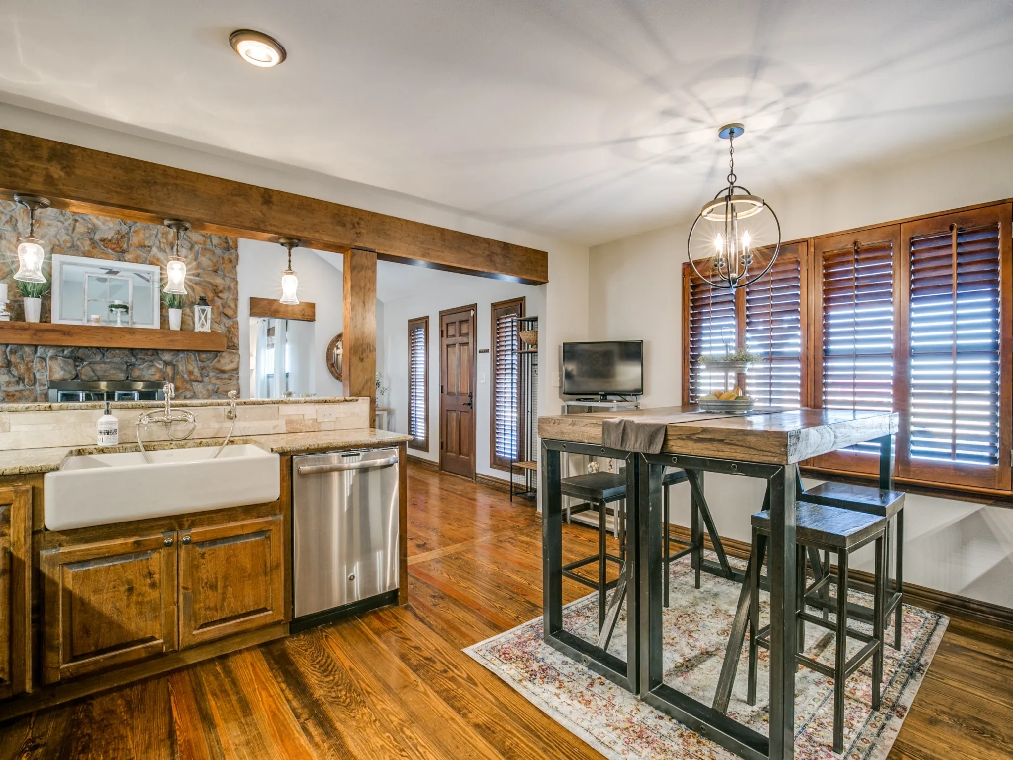 Single Family Residence For Sale in Rockwall County , 1930 W Fm 550, Mclendon Chisholm, Texas 75032, 4 Bedroom, 3 Bathroom, Garage spaces, 2,808 Sqft, built in 1987, mls#21410367, Real Estate Agent in Mclendon Chisholm, Homes For Sale in Rockwall county, Homes For Sale in Mclendon Chisholm, Realtor in Mclendon Chisholm Texas, Real Estate Brokerage Independent Realty Texas, Luminita Cordes Realtor