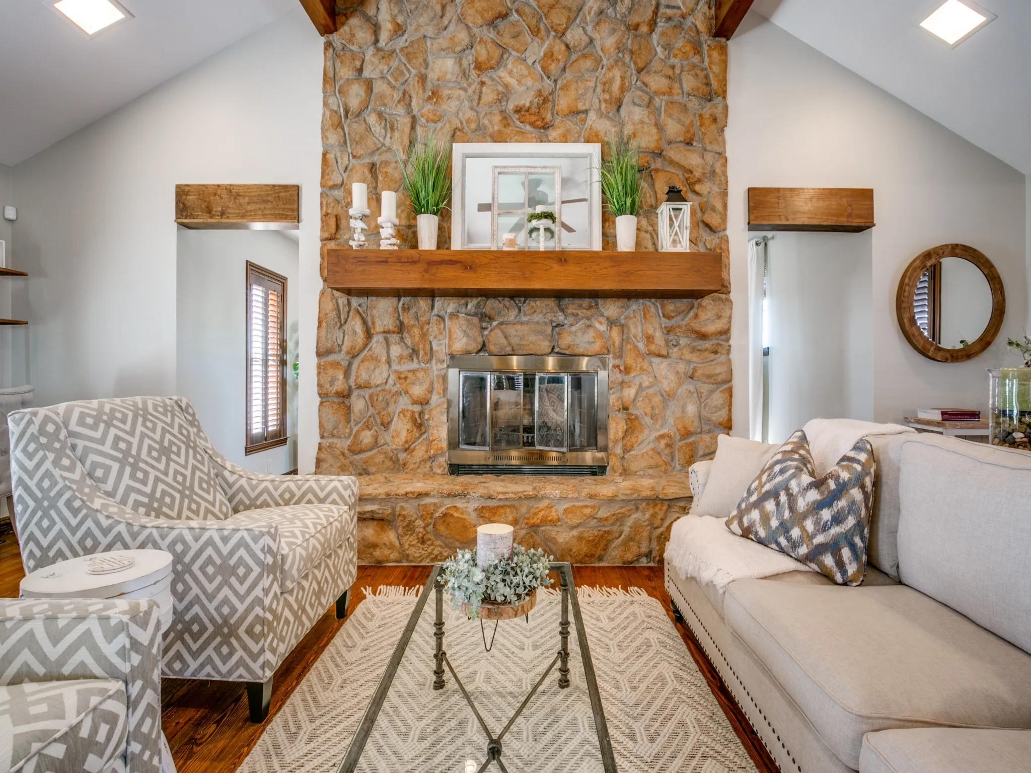 Single Family Residence For Sale in Rockwall County , 1930 W Fm 550, Mclendon Chisholm, Texas 75032, 4 Bedroom, 3 Bathroom, Garage spaces, 2,808 Sqft, built in 1987, mls#21410367, Real Estate Agent in Mclendon Chisholm, Homes For Sale in Rockwall county, Homes For Sale in Mclendon Chisholm, Realtor in Mclendon Chisholm Texas, Real Estate Brokerage Independent Realty Texas, Luminita Cordes Realtor