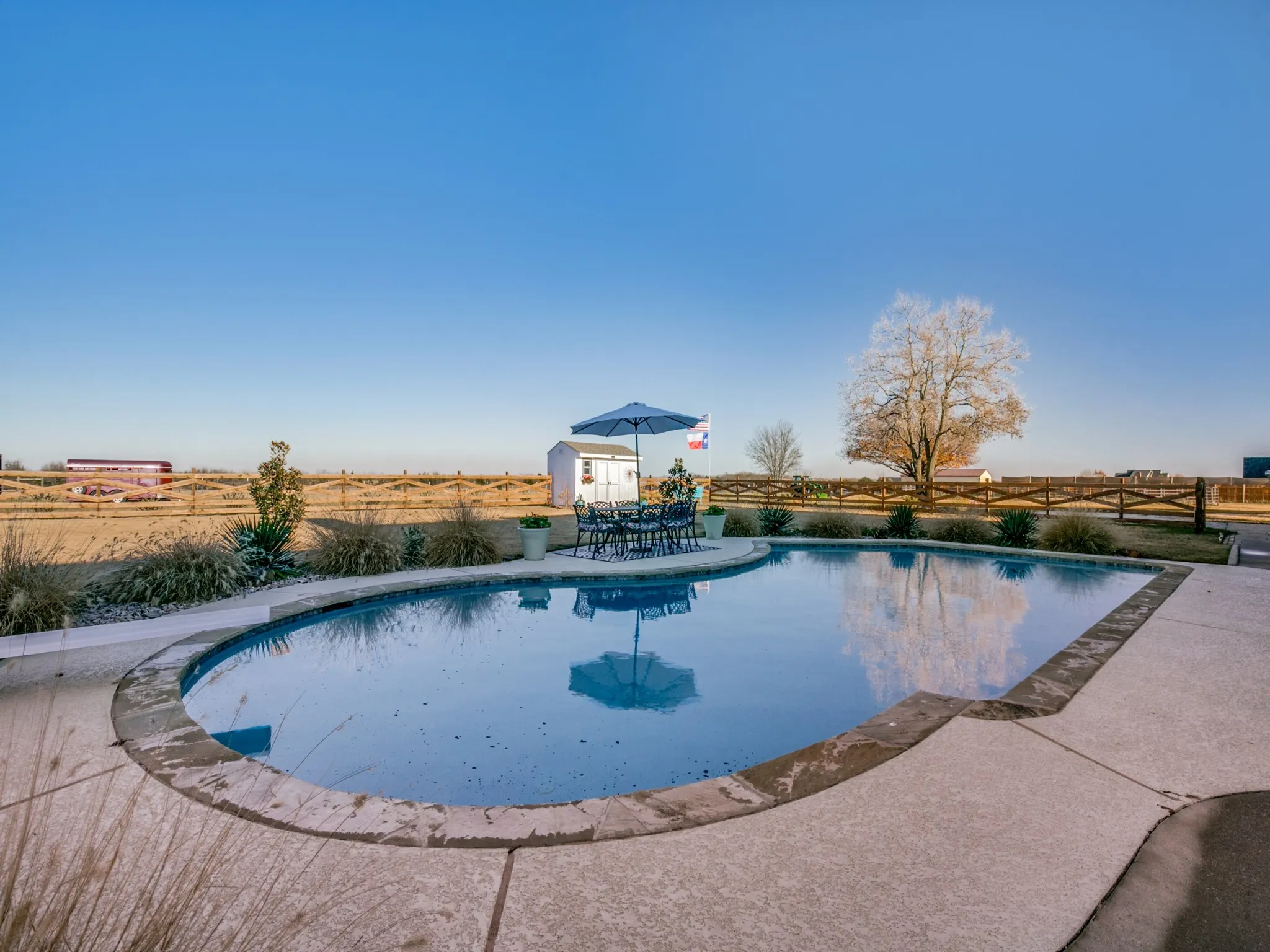 Single Family Residence For Sale in Rockwall County , 1930 W Fm 550, Mclendon Chisholm, Texas 75032, 4 Bedroom, 3 Bathroom, Garage spaces, 2,808 Sqft, built in 1987, mls#21410367, Real Estate Agent in Mclendon Chisholm, Homes For Sale in Rockwall county, Homes For Sale in Mclendon Chisholm, Realtor in Mclendon Chisholm Texas, Real Estate Brokerage Independent Realty Texas, Luminita Cordes Realtor
