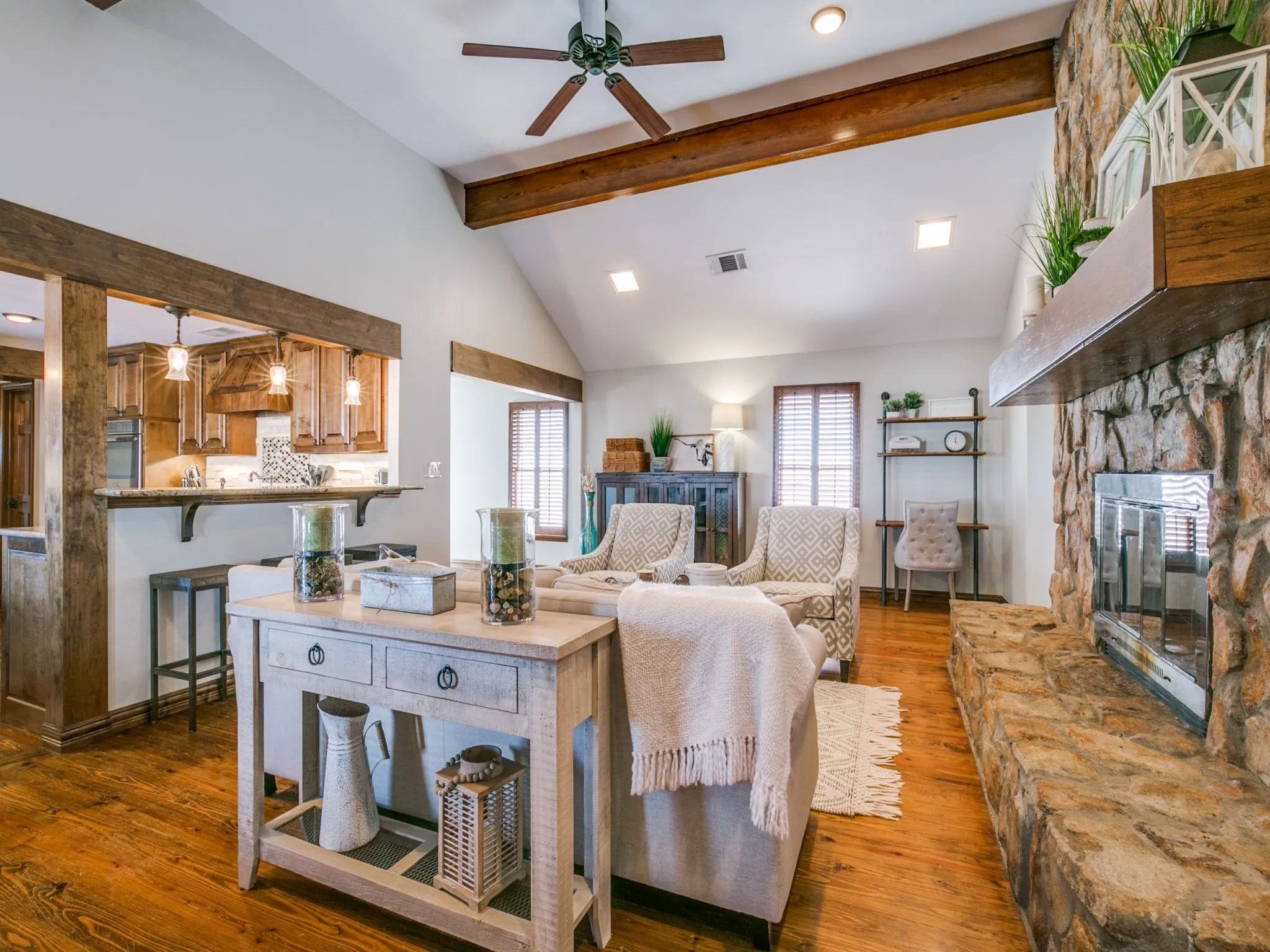 Single Family Residence For Sale in Rockwall County , 1930 W Fm 550, Mclendon Chisholm, Texas 75032, 4 Bedroom, 3 Bathroom, Garage spaces, 2,808 Sqft, built in 1987, mls#21410367, Real Estate Agent in Mclendon Chisholm, Homes For Sale in Rockwall county, Homes For Sale in Mclendon Chisholm, Realtor in Mclendon Chisholm Texas, Real Estate Brokerage Independent Realty Texas, Luminita Cordes Realtor