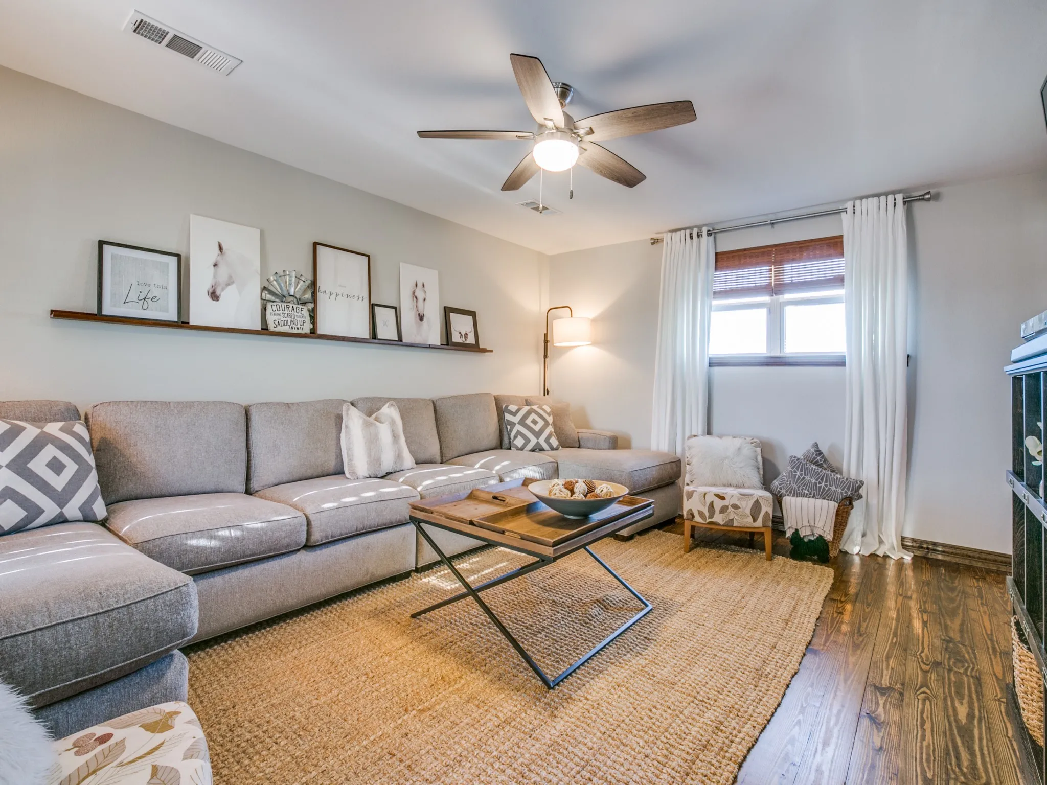 Single Family Residence For Sale in Rockwall County , 1930 W Fm 550, Mclendon Chisholm, Texas 75032, 4 Bedroom, 3 Bathroom, Garage spaces, 2,808 Sqft, built in 1987, mls#21410367, Real Estate Agent in Mclendon Chisholm, Homes For Sale in Rockwall county, Homes For Sale in Mclendon Chisholm, Realtor in Mclendon Chisholm Texas, Real Estate Brokerage Independent Realty Texas, Luminita Cordes Realtor