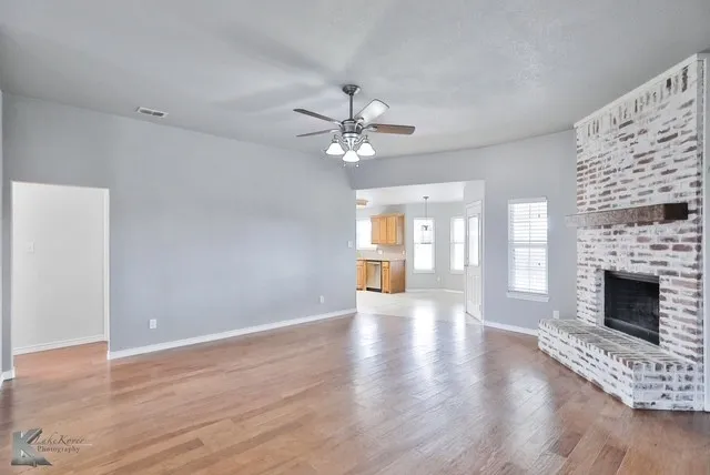 Single Family Residence For Rent in Taylor County , 5109 Many Waters Drive, Abilene, Texas 79602, 3 Bedroom, 2 Bathroom, 2 Garage spaces, 1,473 Sqft, built in 2010, mls#21410504, Real Estate Agent in Abilene, Homes For Rent in Taylor county, Homes For Rent in Abilene, Realtor in Abilene Texas, Real Estate Brokerage Independent Realty Texas, Luminita Cordes Realtor
