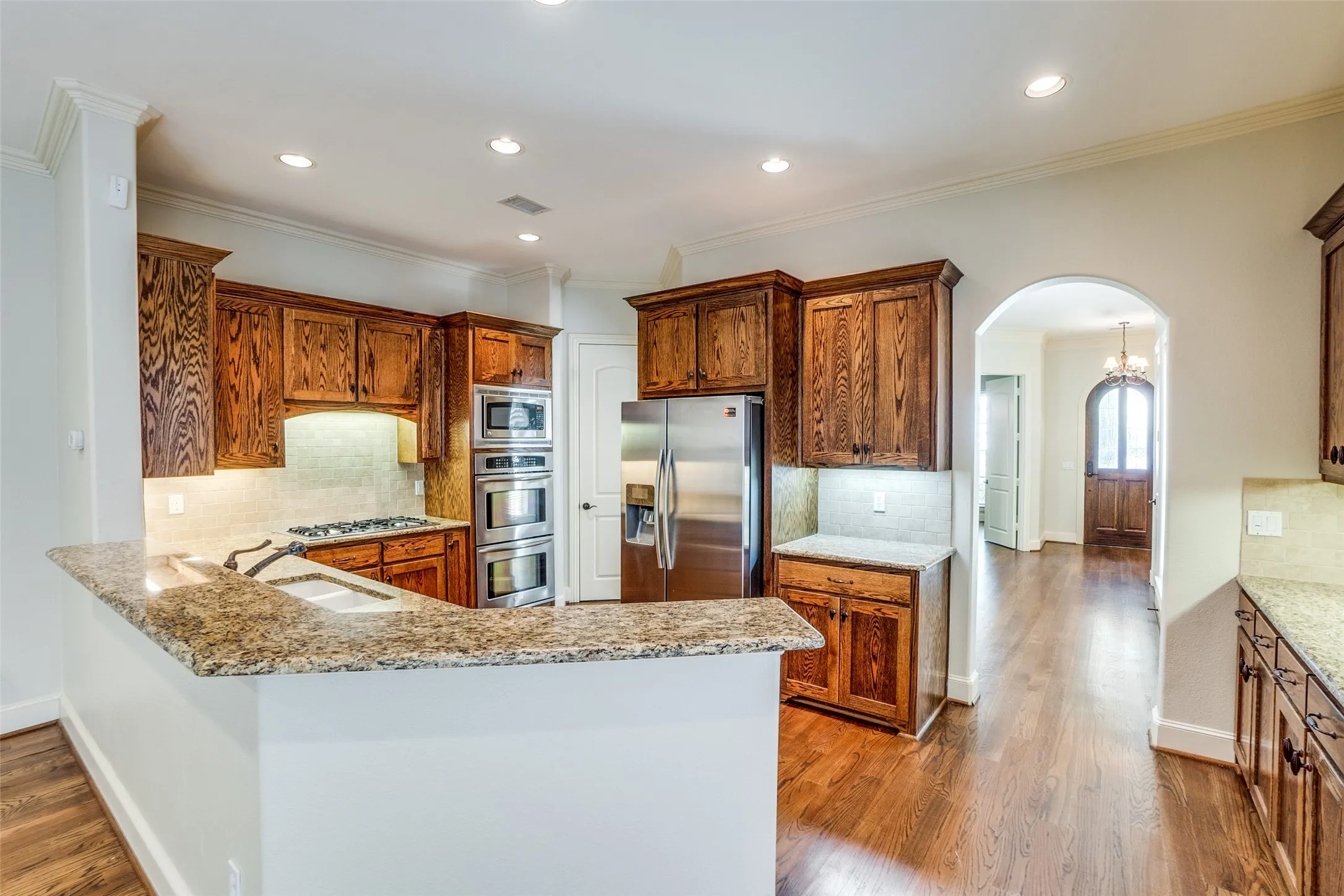 Single Family Residence For Rent in Dallas County , 5630 Ellsworth Avenue, Dallas, Texas 75206, 3 Bedroom, 3 Bathroom, 2 Garage spaces, 2,610 Sqft, built in 2005, mls#21410492, Real Estate Agent in Dallas, Homes For Rent in Dallas county, Homes For Rent in Dallas, Realtor in Dallas Texas, Real Estate Brokerage Independent Realty Texas, Luminita Cordes Realtor