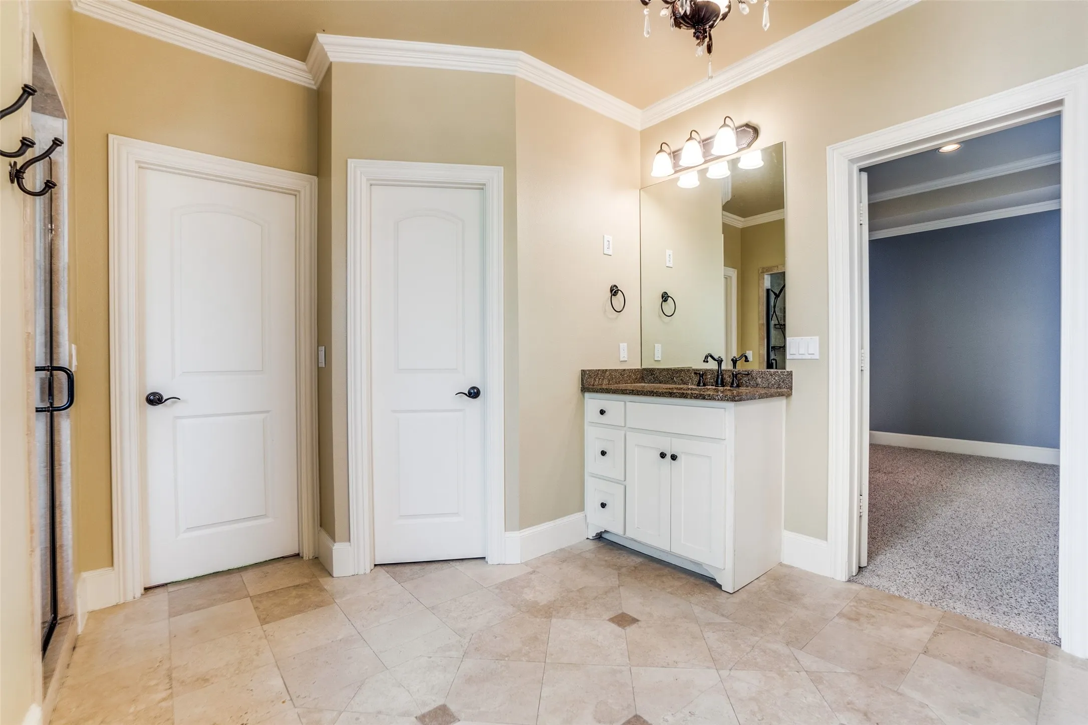 Single Family Residence For Rent in Dallas County , 5630 Ellsworth Avenue, Dallas, Texas 75206, 3 Bedroom, 3 Bathroom, 2 Garage spaces, 2,610 Sqft, built in 2005, mls#21410492, Real Estate Agent in Dallas, Homes For Rent in Dallas county, Homes For Rent in Dallas, Realtor in Dallas Texas, Real Estate Brokerage Independent Realty Texas, Luminita Cordes Realtor