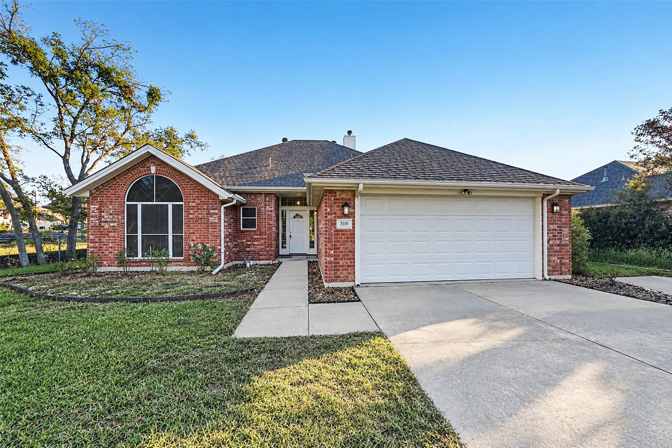 Single Family Residence For Sale
