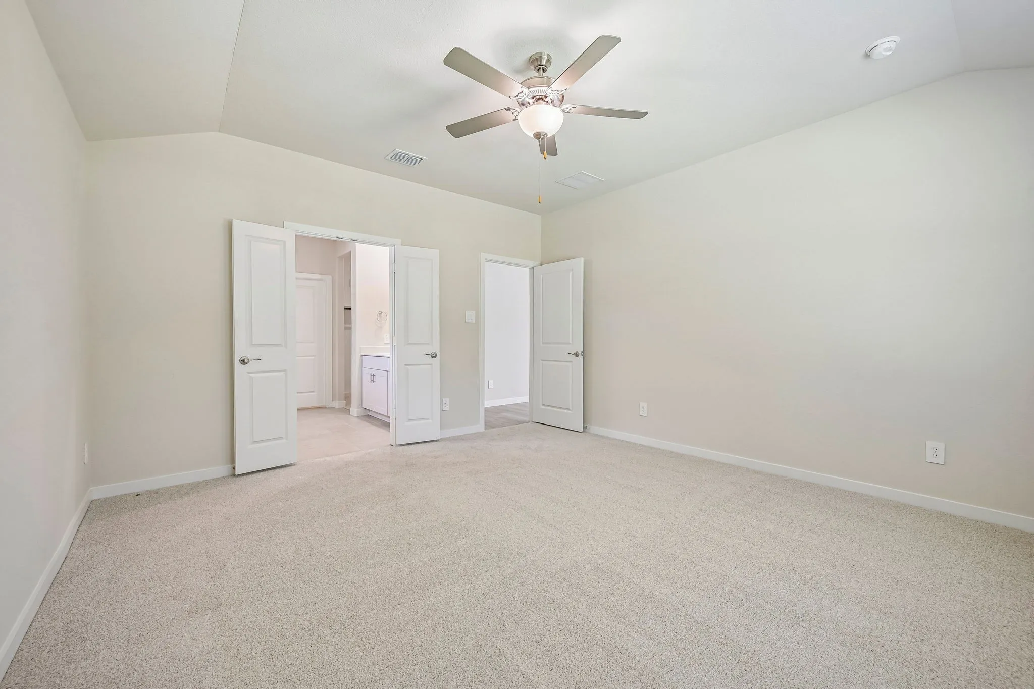 Photo is not of the actual home, but is an inspirational photo of builder’s model home and may depict options, furnishings, and/or decorator features that are not included.