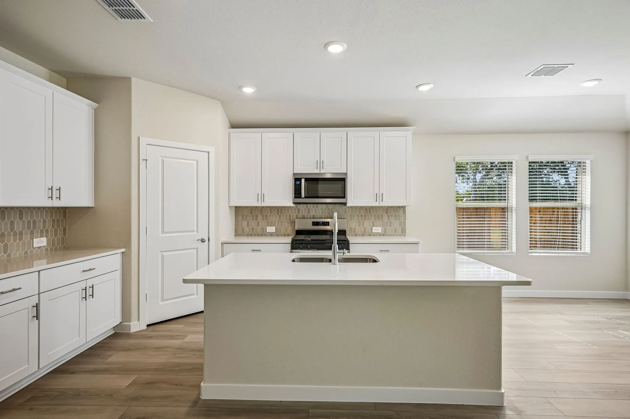 Photo is not of the actual home, but is an inspirational photo of builder’s model home and may depict options, furnishings, and/or decorator features that are not included.