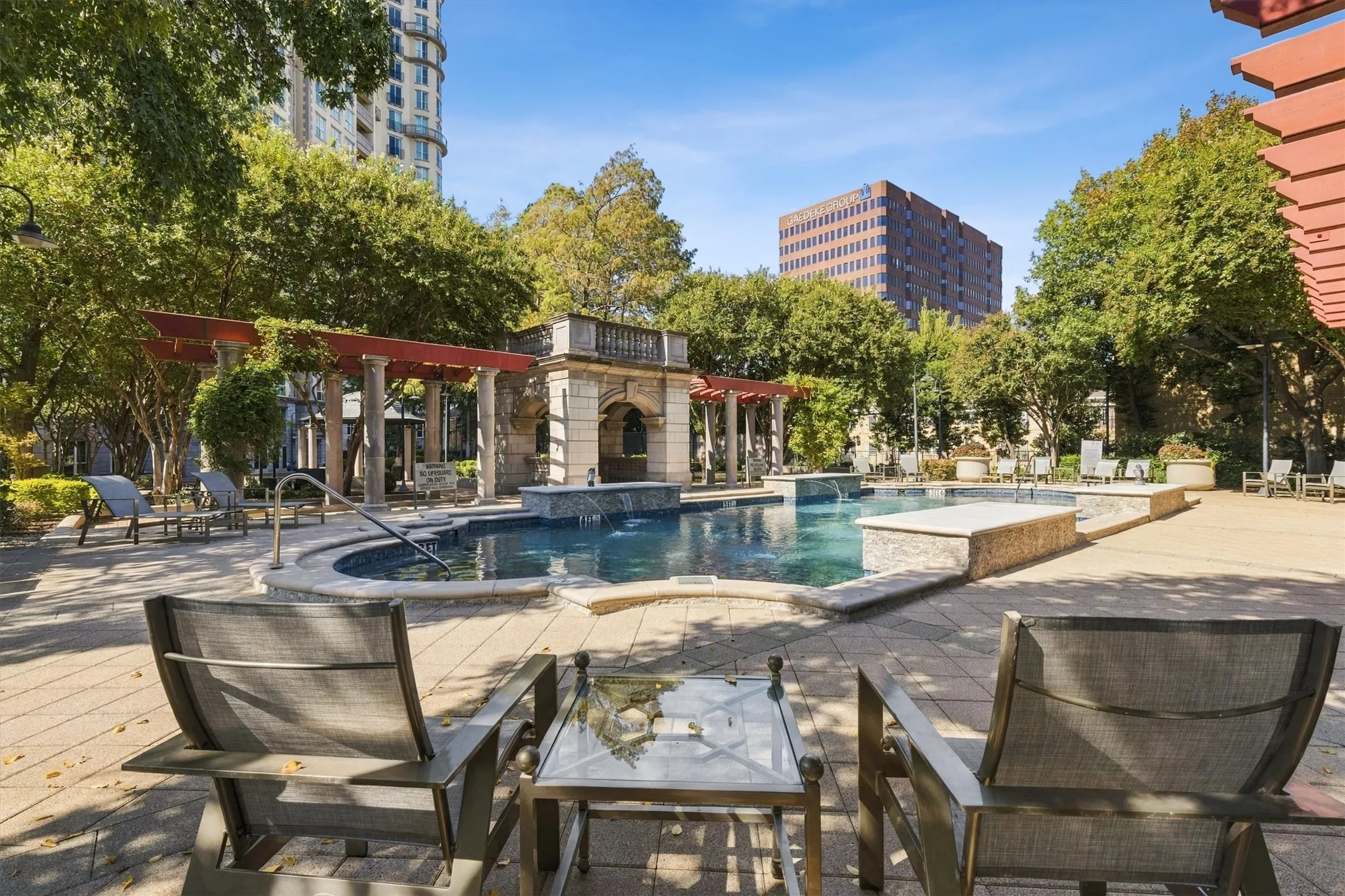 Condominium For Sale in Dallas County , 3401 Lee Parkway 409, Dallas, Texas 75219, 1 Bedroom, 1 Bathroom, 2 Garage spaces, 1,129 Sqft, built in 1998, mls#21403832, Real Estate Agent in Dallas, Homes For Sale in Dallas county, Homes For Sale in Dallas, Realtor in Dallas Texas, Real Estate Brokerage Independent Realty Texas, Luminita Cordes Realtor