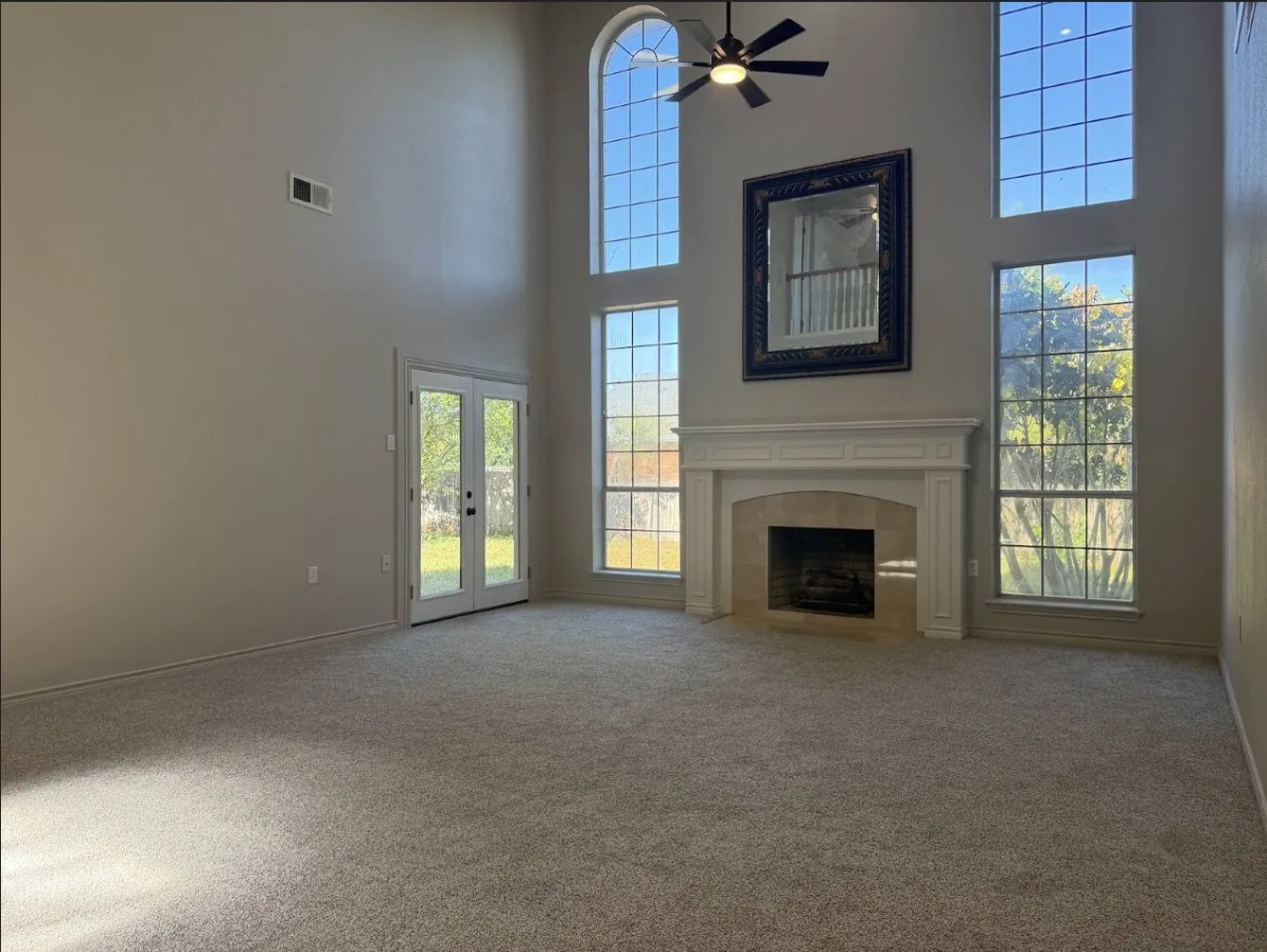 Single Family Residence For Sale in Taylor County , 1702 Lytle Shores Drive, Abilene, Texas 79602, 4 Bedroom, 4 Bathroom, 2 Garage spaces, 3,660 Sqft, built in 1994, mls#21409952, Real Estate Agent in Abilene, Homes For Sale in Taylor county, Homes For Sale in Abilene, Realtor in Abilene Texas, Real Estate Brokerage Independent Realty Texas, Luminita Cordes Realtor