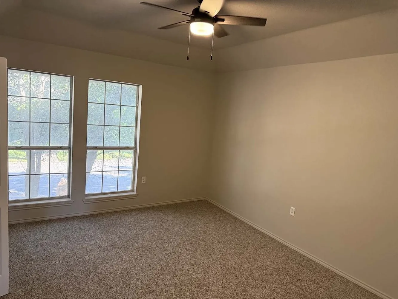 Single Family Residence For Sale in Taylor County , 1702 Lytle Shores Drive, Abilene, Texas 79602, 4 Bedroom, 4 Bathroom, 2 Garage spaces, 3,660 Sqft, built in 1994, mls#21409952, Real Estate Agent in Abilene, Homes For Sale in Taylor county, Homes For Sale in Abilene, Realtor in Abilene Texas, Real Estate Brokerage Independent Realty Texas, Luminita Cordes Realtor